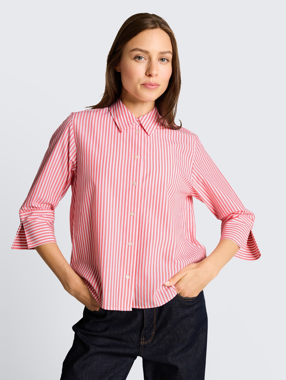 Popeline Hemdbluse mit 3/4-Arm - soft coral white thin stripe - Ausschnitt Model-Vorderansicht
