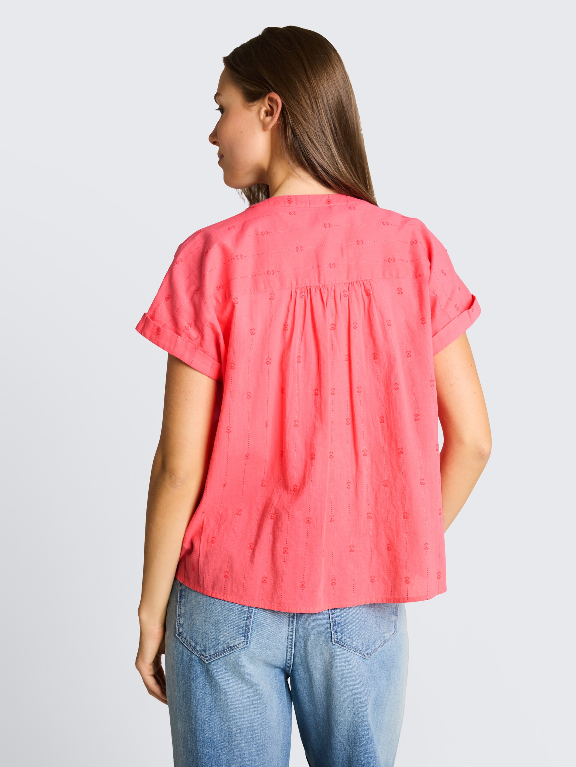 Loose Fit Bluse - soft coral pink - Auschnitt Model-Rückansicht