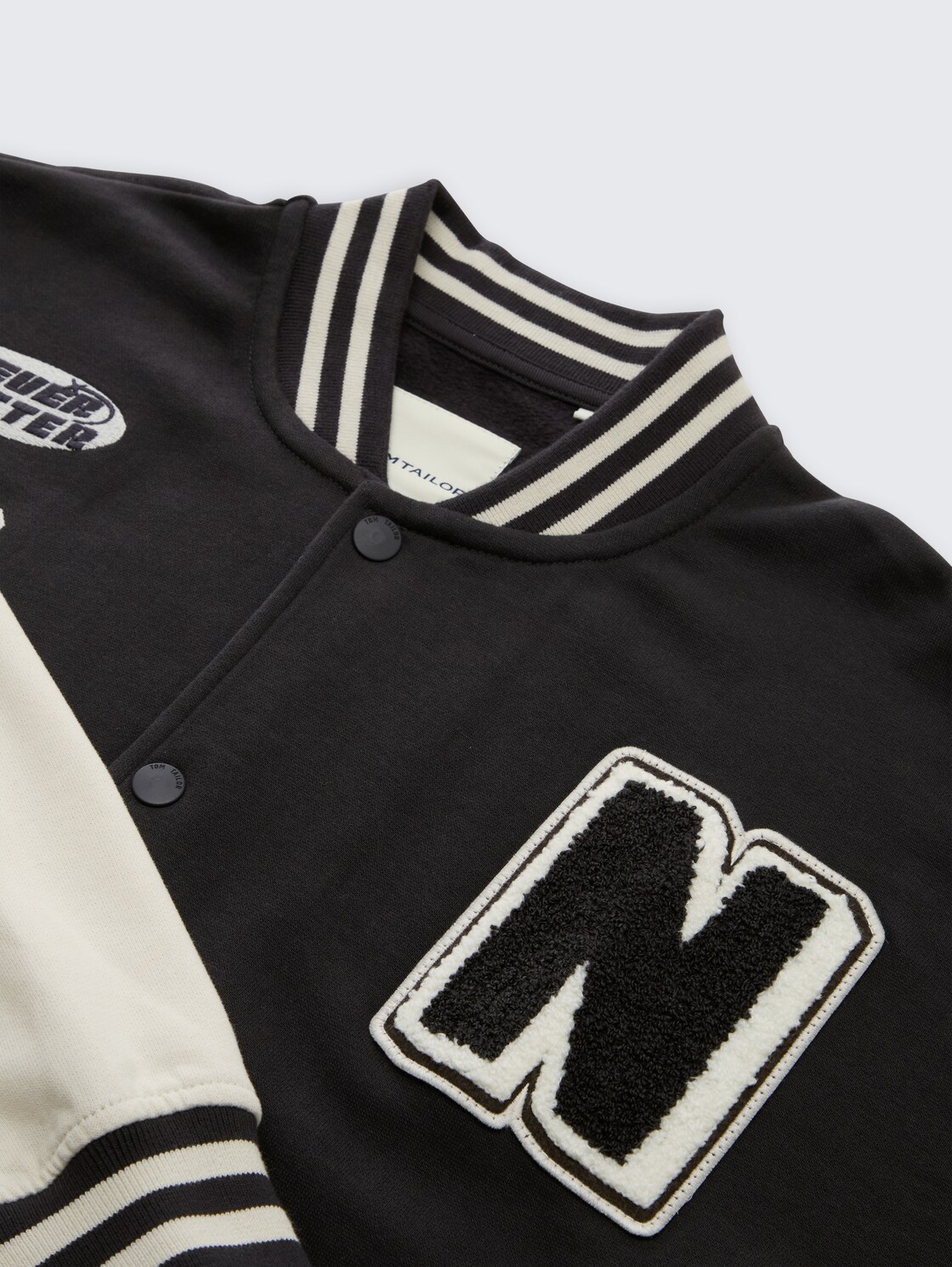 Oversize Sweatjacke mit Bomberkragen - coal grey - Detail-Model-Ansicht