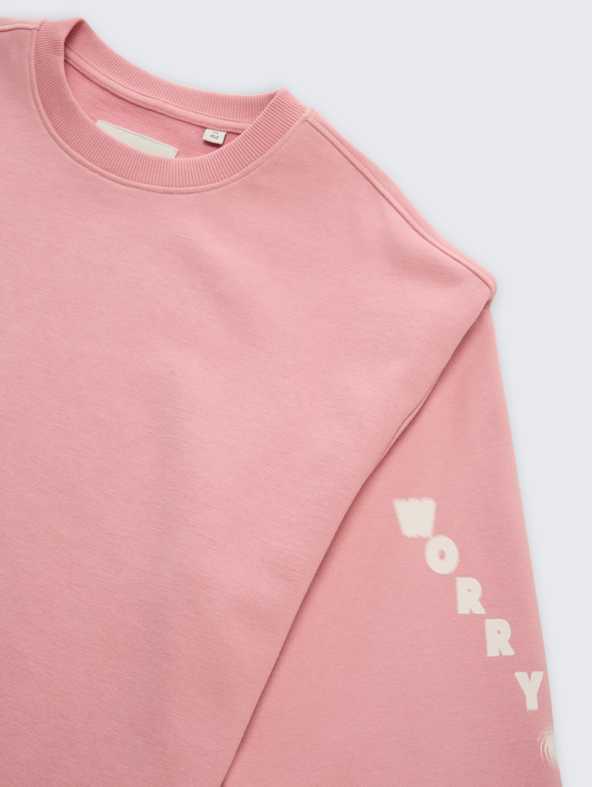 Oversize Sweatshirt mit Print - blush rose - Detail-Model-Ansicht