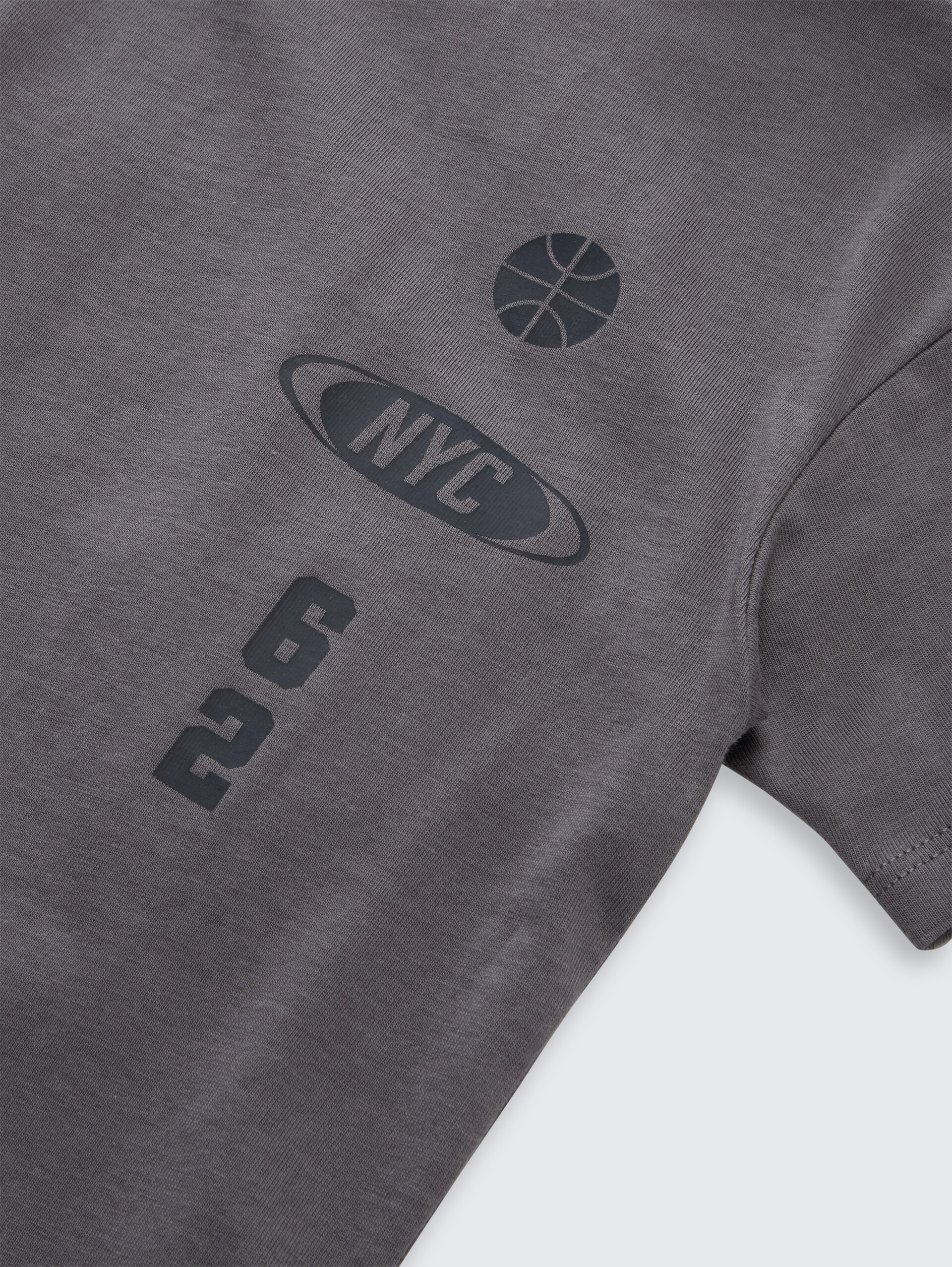 Oversize T-Shirt mit Rückenprint - dark urban grey - Detail-Model-Ansicht