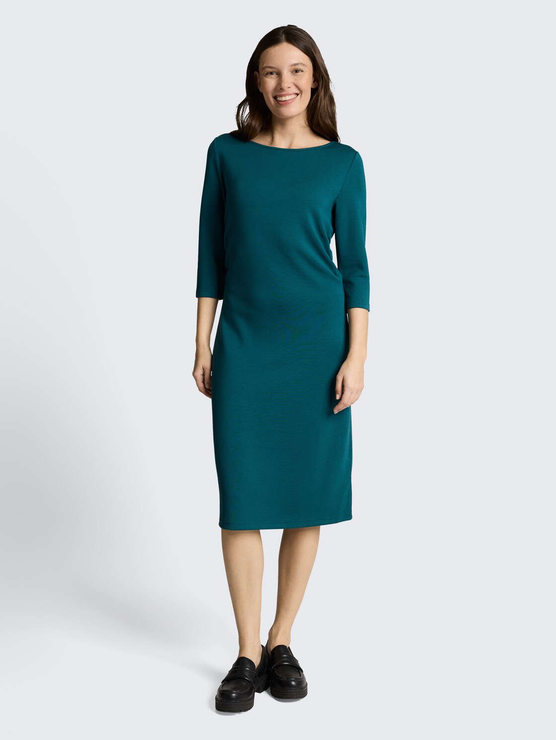 Kleid mit Raffungen - Deep Meadow Green - Model-Vorderansicht