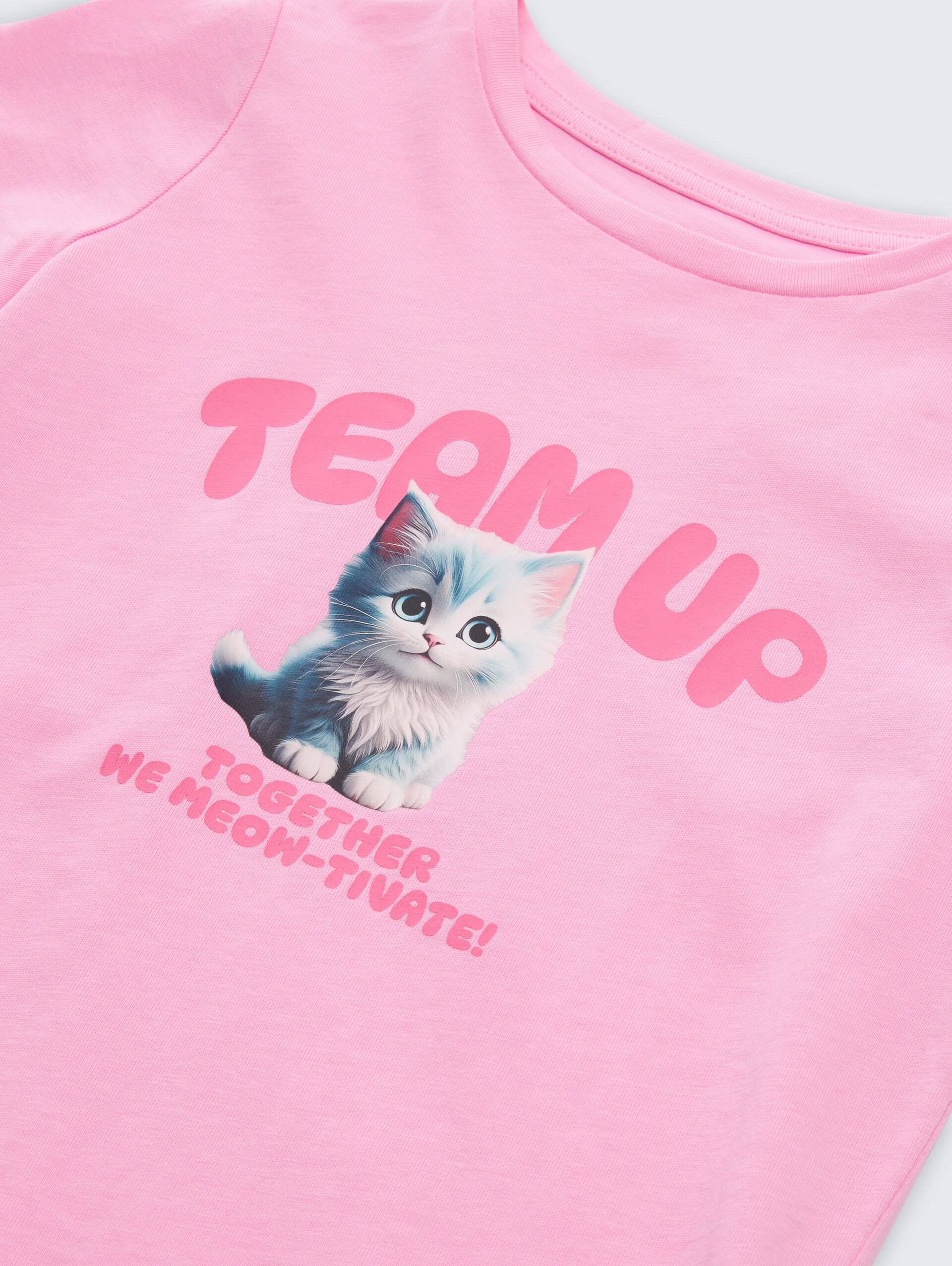 T-Shirt mit Foto-Print - lovely pink - Detail-Model-Ansicht