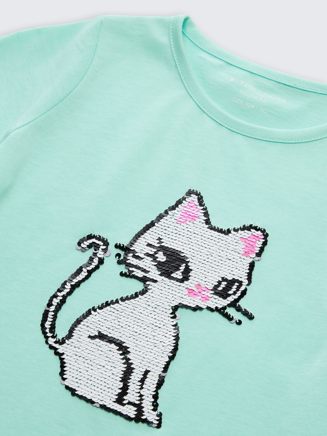 T-Shirt mit Wendepailletten - Light Mint - Detail-Model-Ansicht