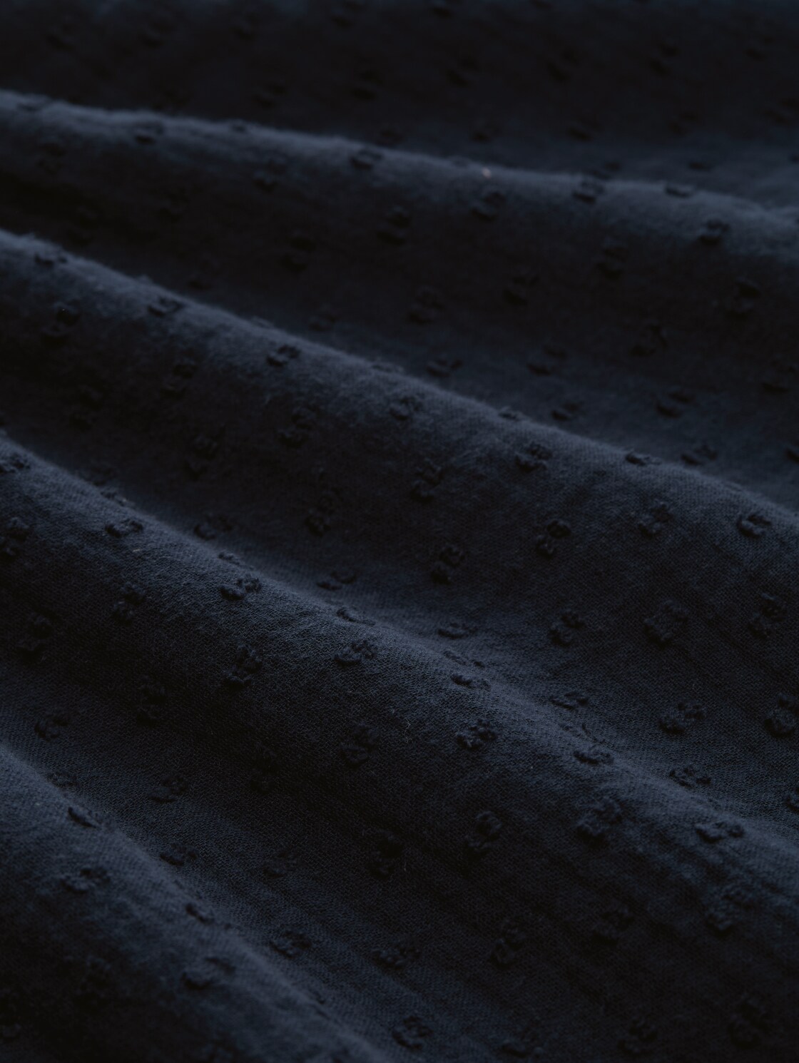 Musselin Kleid mit gepunkteter Struktur - sky captain blue - Material-Ansicht