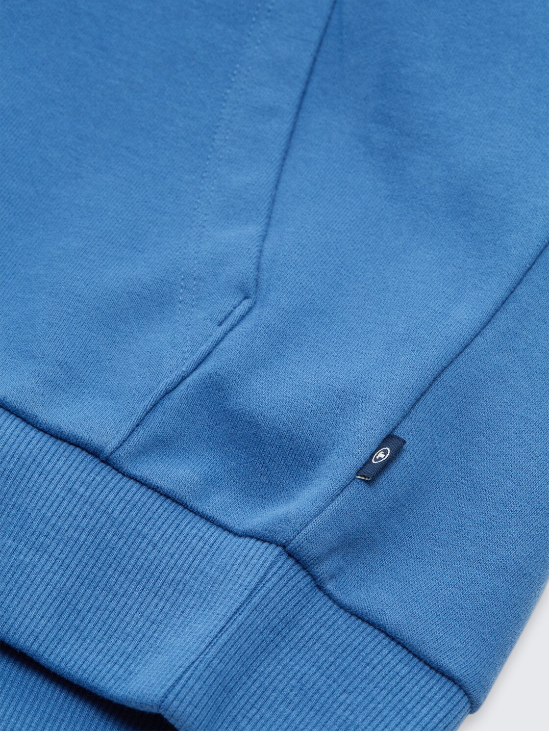 Oversize Hoodie Sweatshirt mit Rückenprint - Federal Blue - Detail-Model-Ansicht