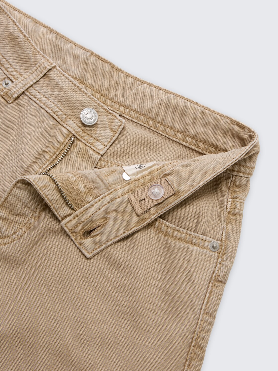 Baggy Hose im Utility-Look - Mink Beige - Detail-Model-Ansicht