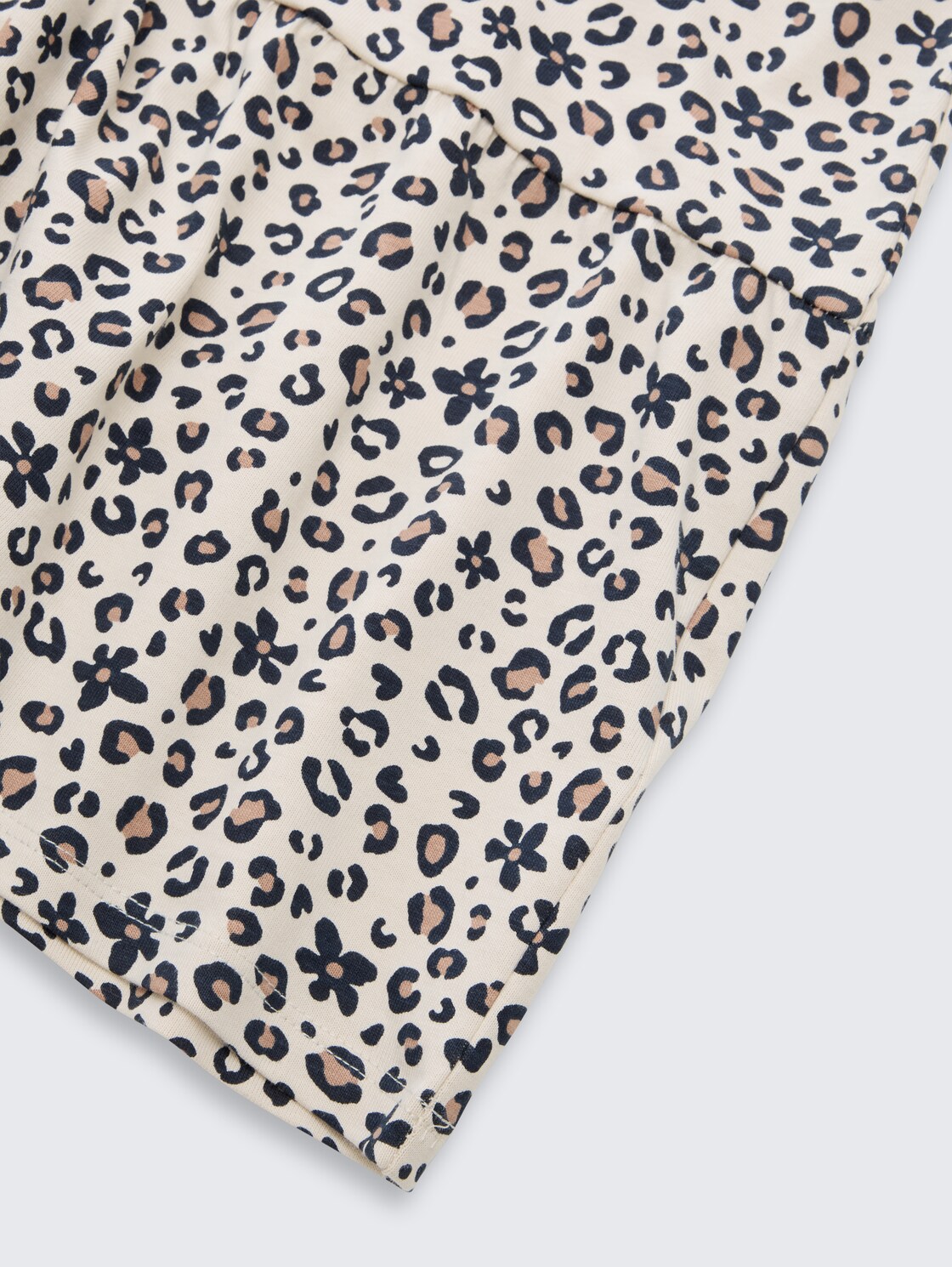 Mini dress with leopard print - small leopard print - Detail model view