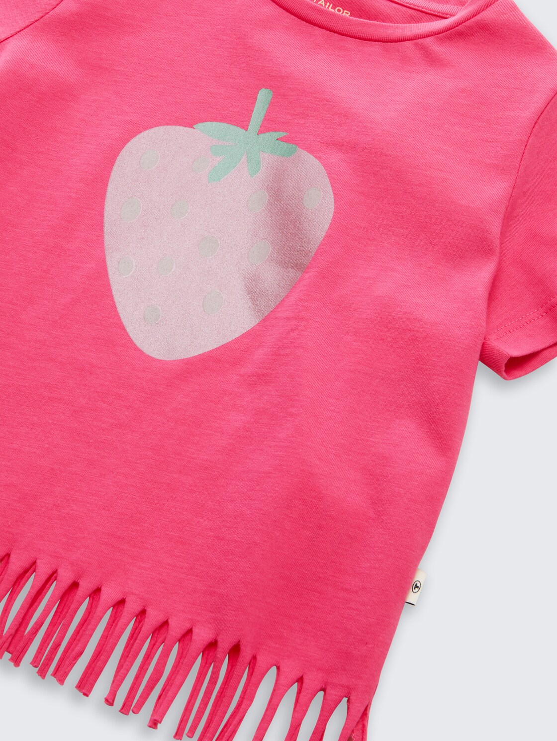 T-Shirt mit Fransen - Flashy Pink - Detail-Model-Ansicht