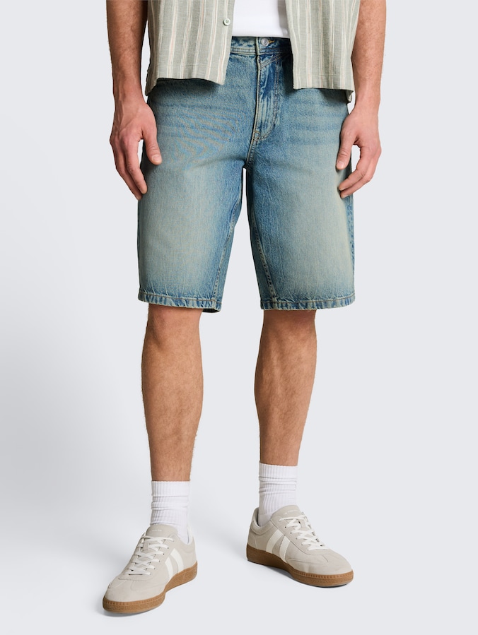 TTWAYLEN RELAXED denim shorts by Denim Male, Tinted Blue Denim