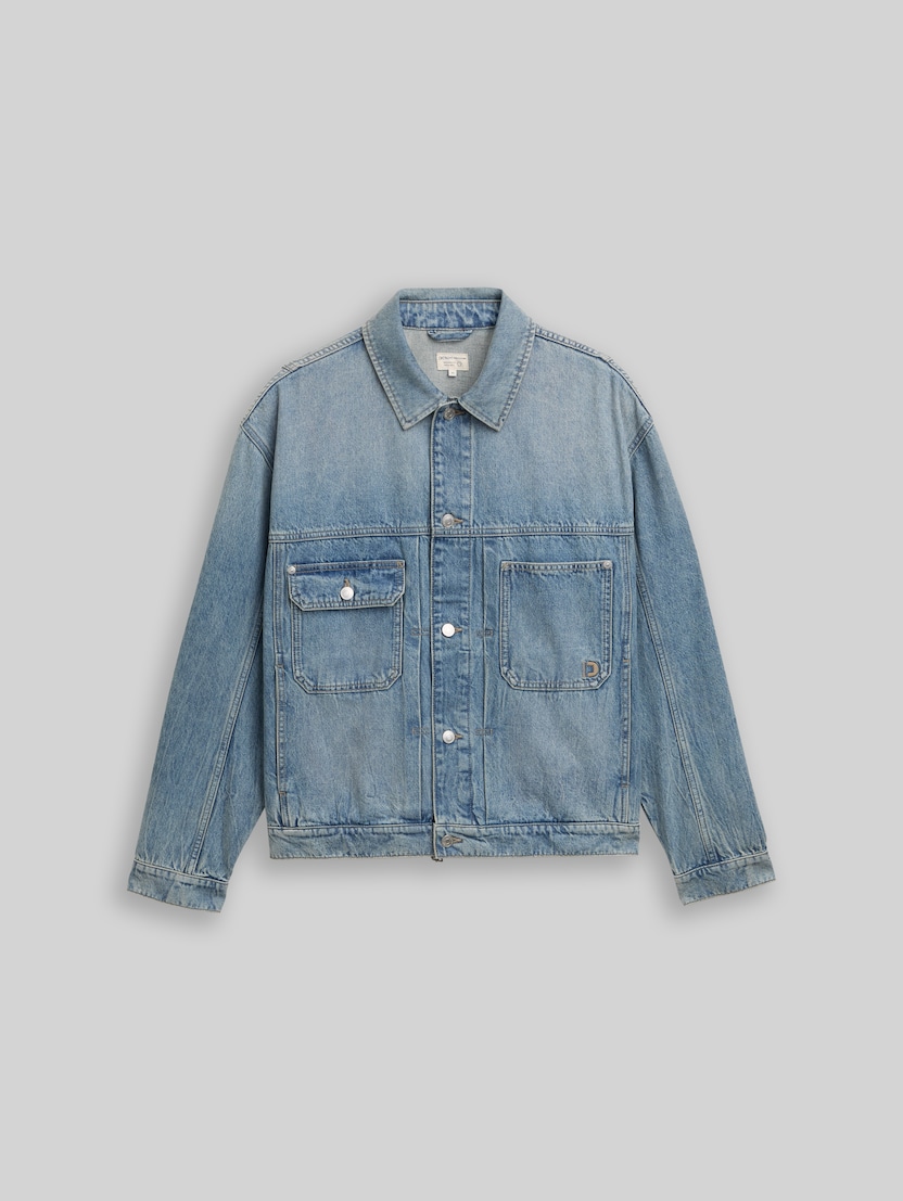Relaxed fit spijkerjasje met steekzakken door Denim Male, Tinted Blue Denim