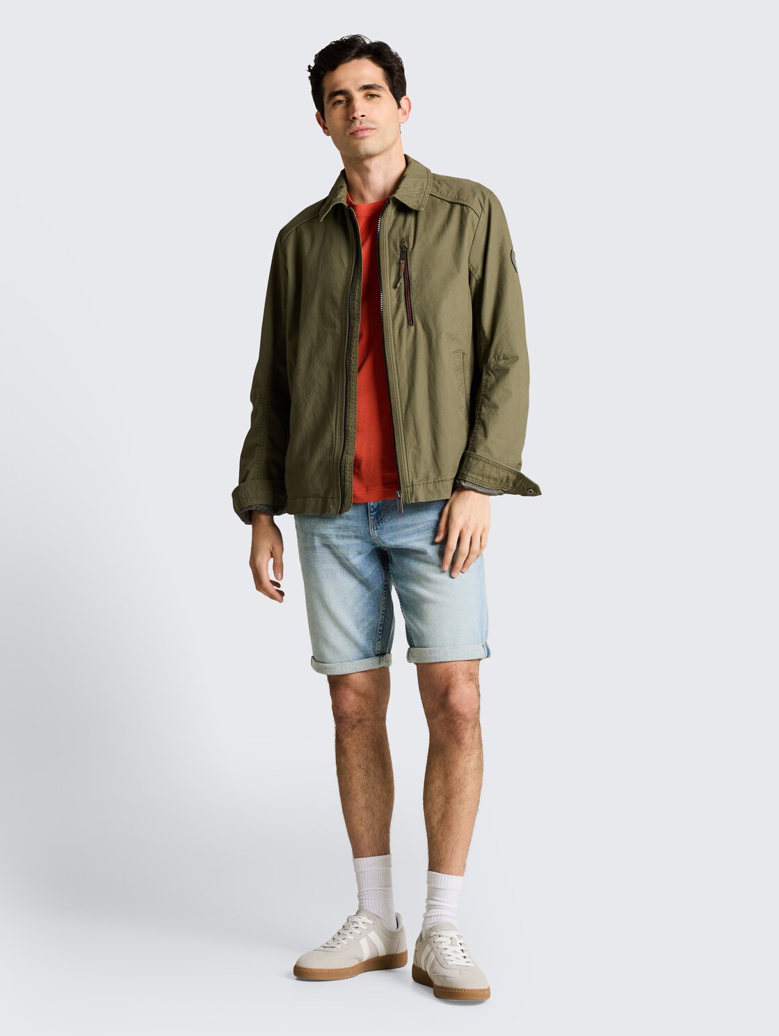 TTJOSH REGULAR SLIM Jeans Shorts - Light Stone Blue Denim - Model-Vorderansicht