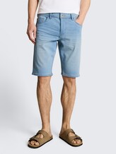 TTJOSH REGULAR SLIM Jeans Shorts mit Superstretch - light stone bright blue denim - Ausschnitt Model-Vorderansicht