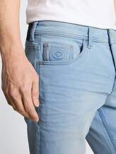 TTJOSH REGULAR SLIM Jeans Shorts mit Superstretch - light stone bright blue denim - Detail-Model-Ansicht