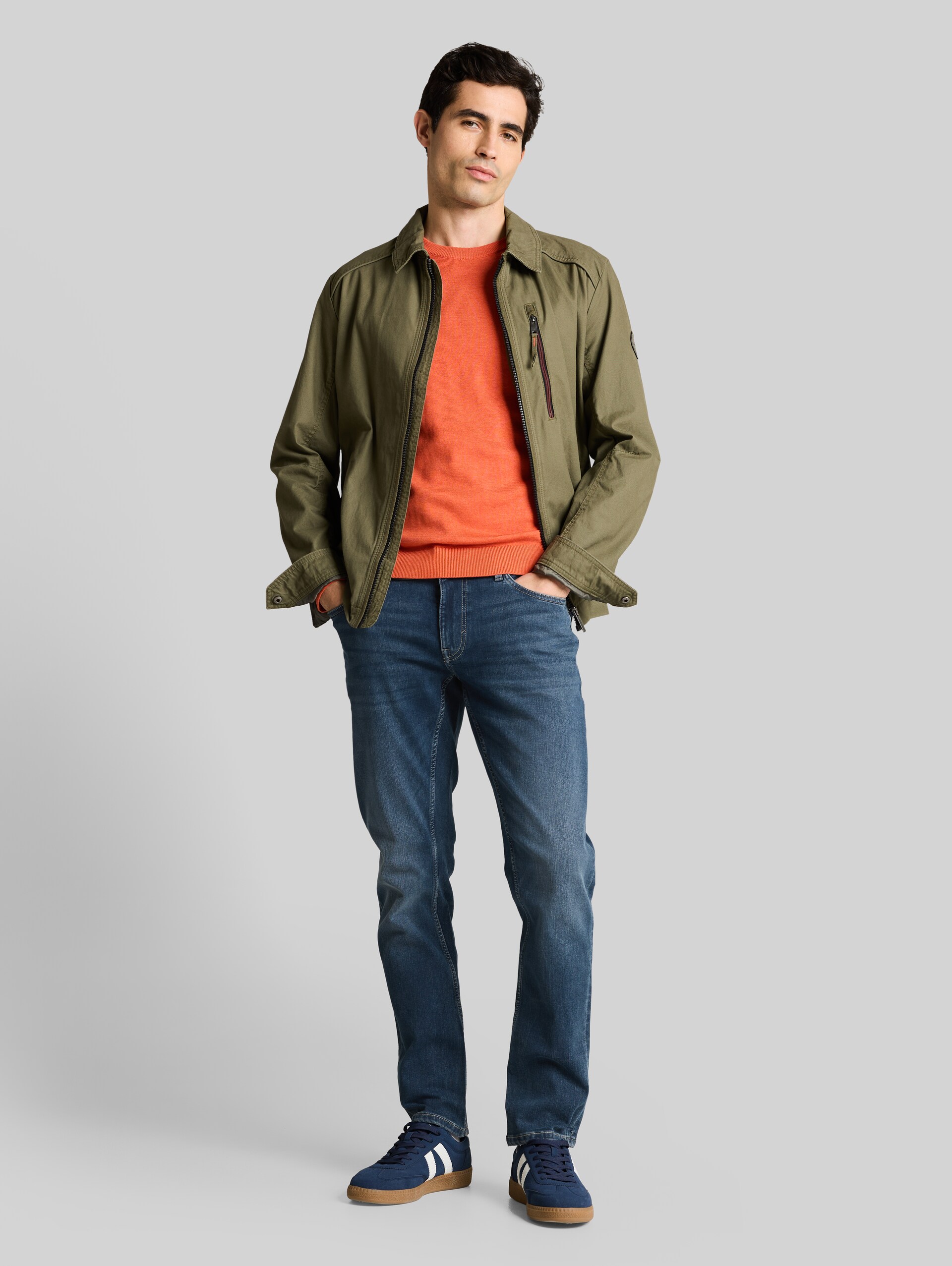TTCURT TAPERED Jeans mit Superstretch - Used Dark Stone Blue Denim - Model-Vorderansicht