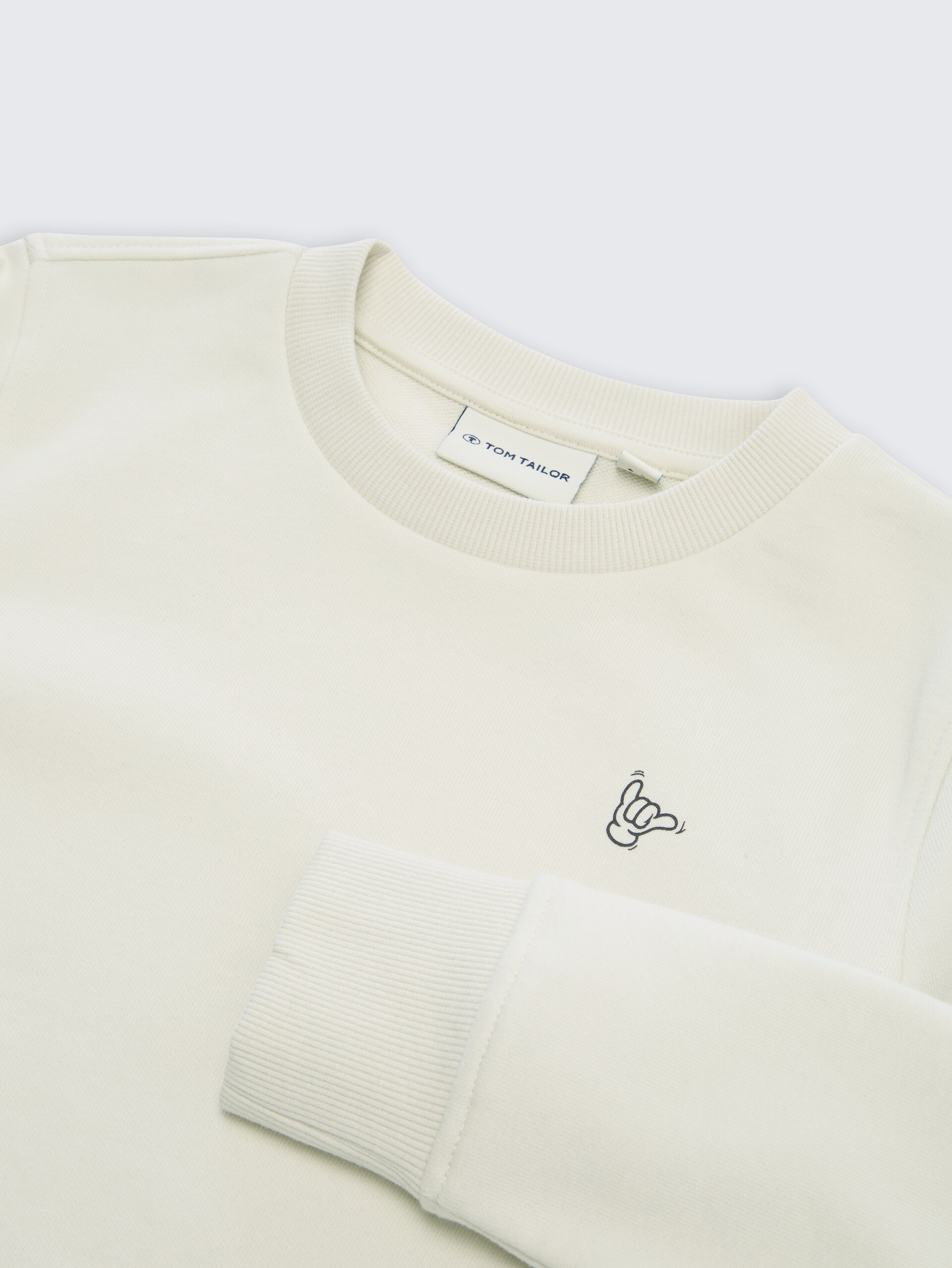 Basic Sweatshirt mit Print - greyish white - Detail-Model-Ansicht