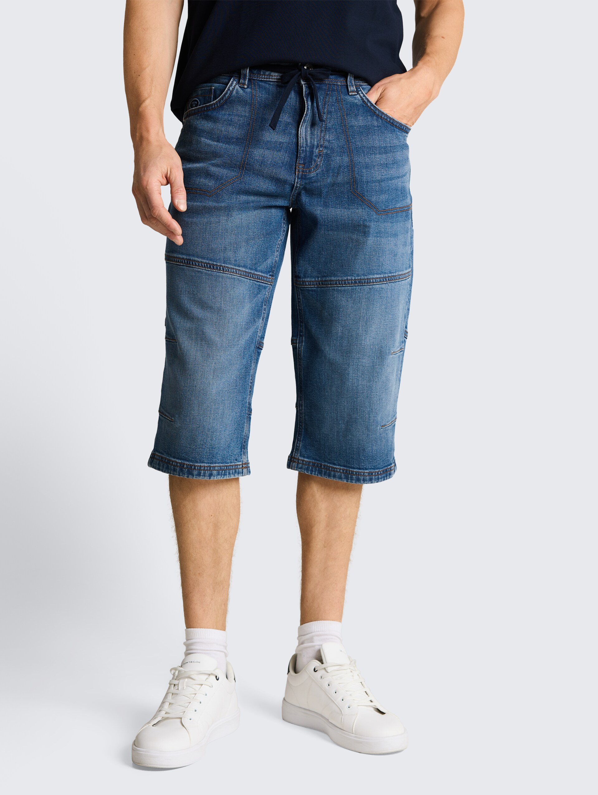 TTMORRIS RELAXED Short en jean au-dessus du genou avec stretch - mid stone bright blue denim - Découpe Vue de face du modèle
