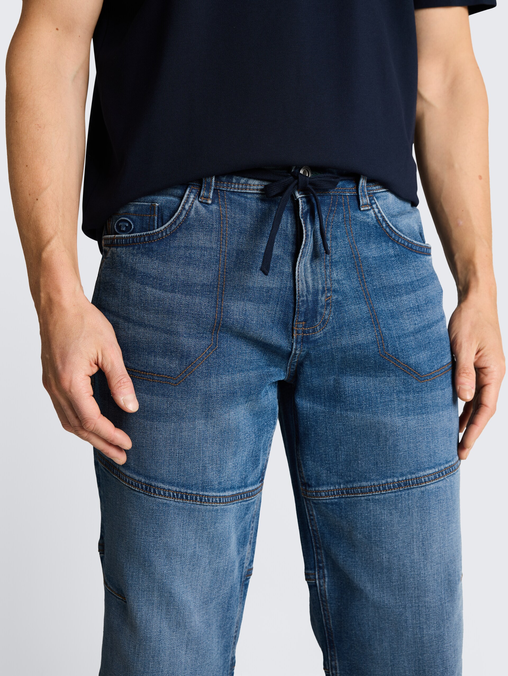 TTMORRIS RELAXED Short en jean au-dessus du genou avec stretch - mid stone bright blue denim - Vue détaillée du modèle
