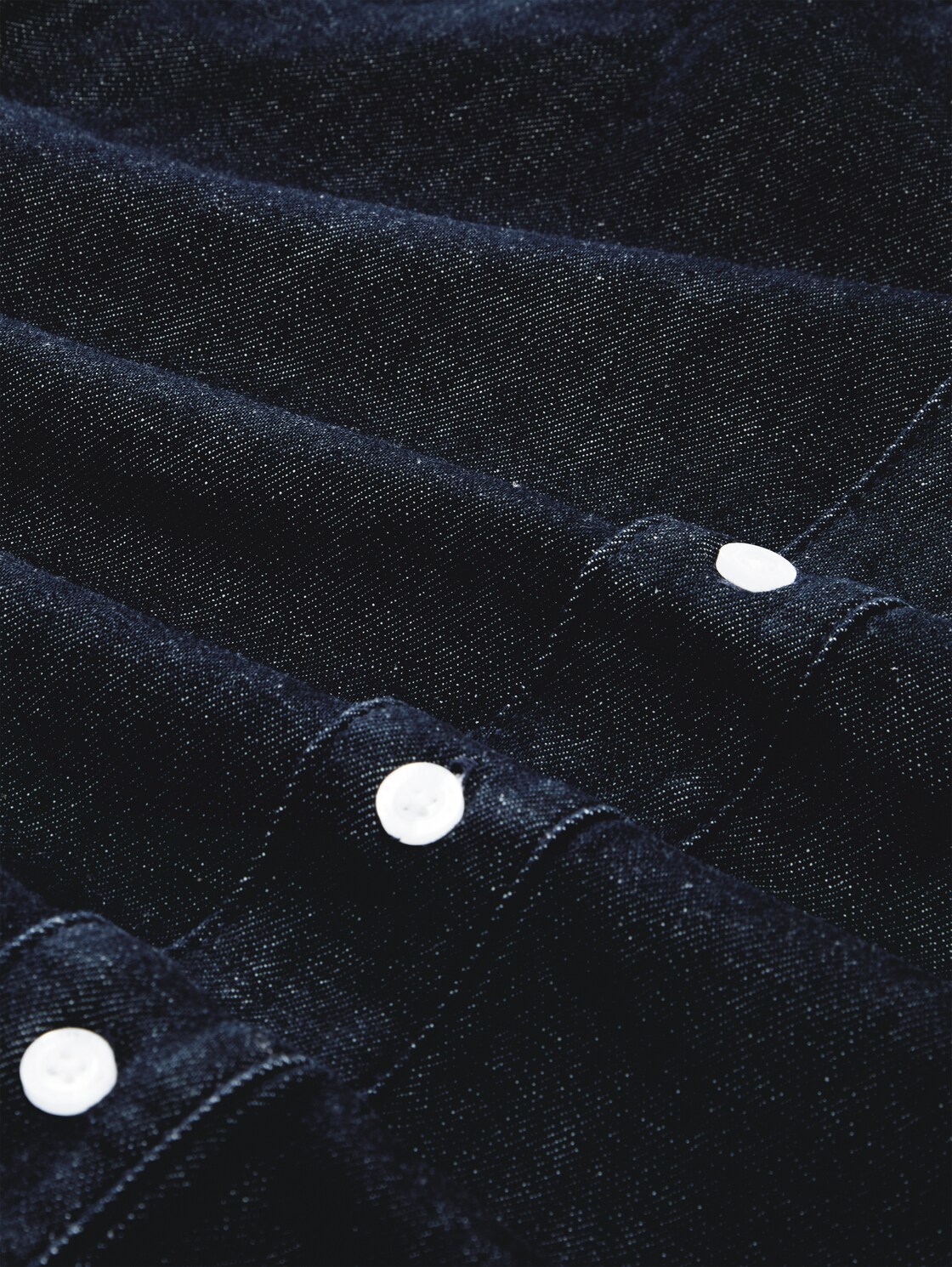 Regular Fit Jeanshemd - Rinsed Blue Denim - Material-Ansicht