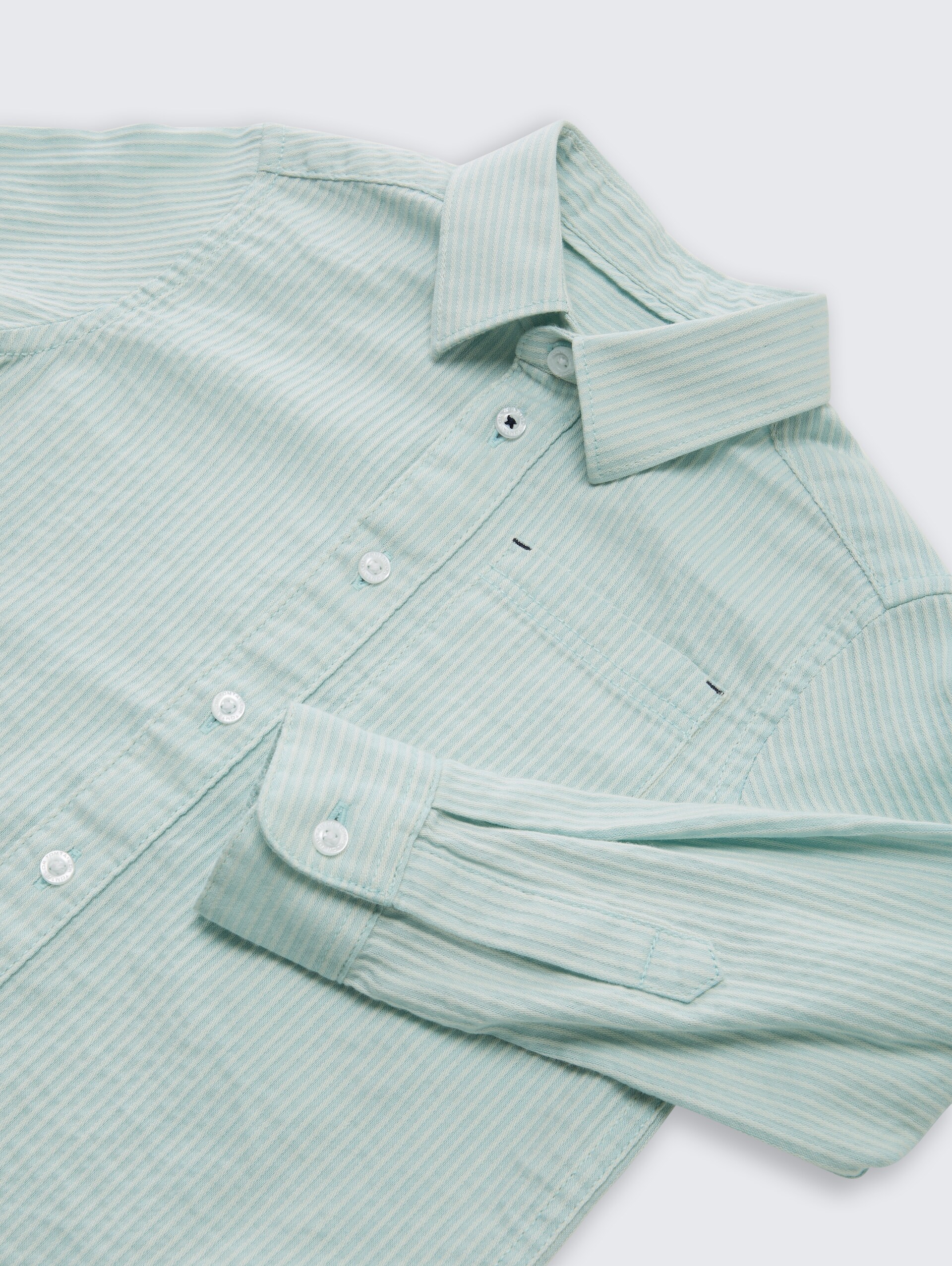 Dobby Hemd mit Streifen - light cloud blue white stripe - Detail-Model-Ansicht