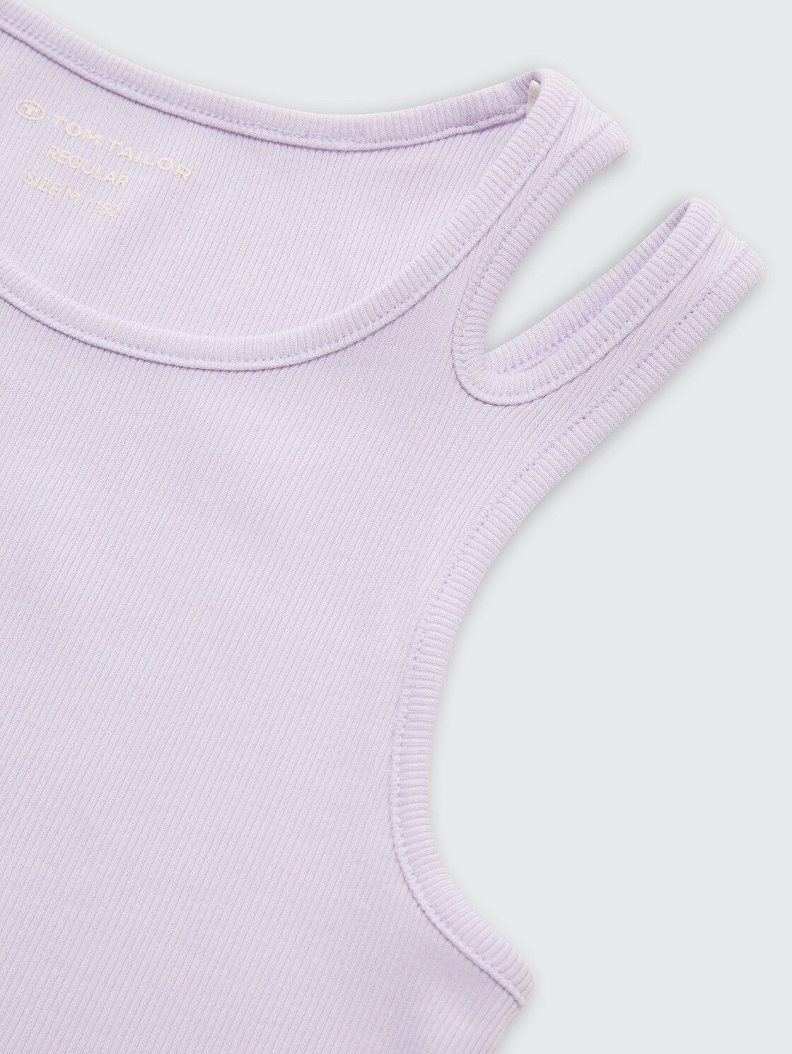 Ripp Tanktop mit Cut-Outs - cool lilac - Detail-Model-Ansicht