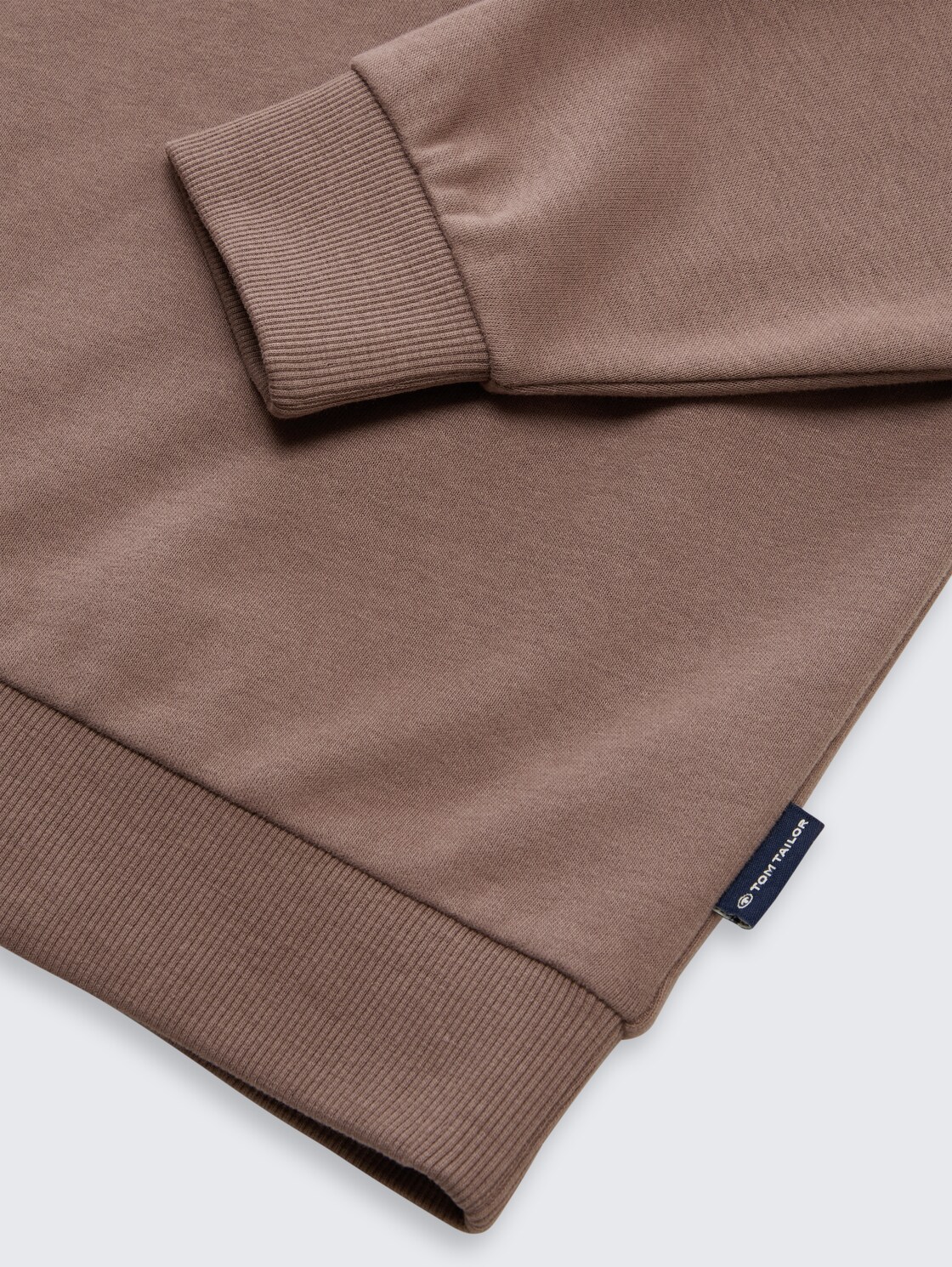 Oversize Hoodie Sweatshirt mit Rückenprint - rusty brown - Detail-Model-Ansicht