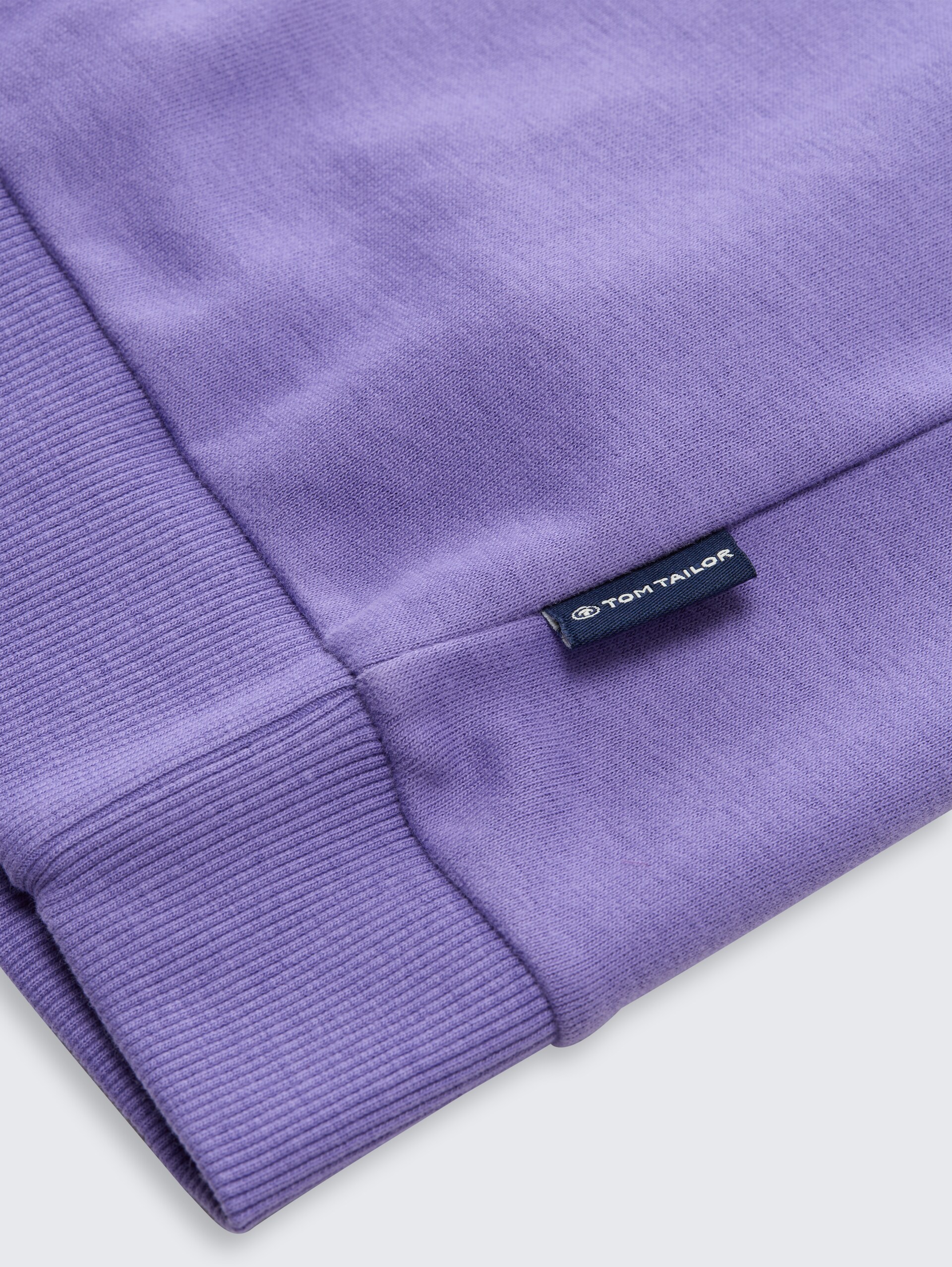 Oversize Hoodie Sweatshirt mit Rückenprint - vervain lilac - Detail-Model-Ansicht