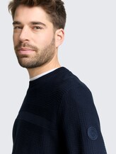 Strickpullover aus Baumwolle - sky captain blue - Detail-Model-Ansicht