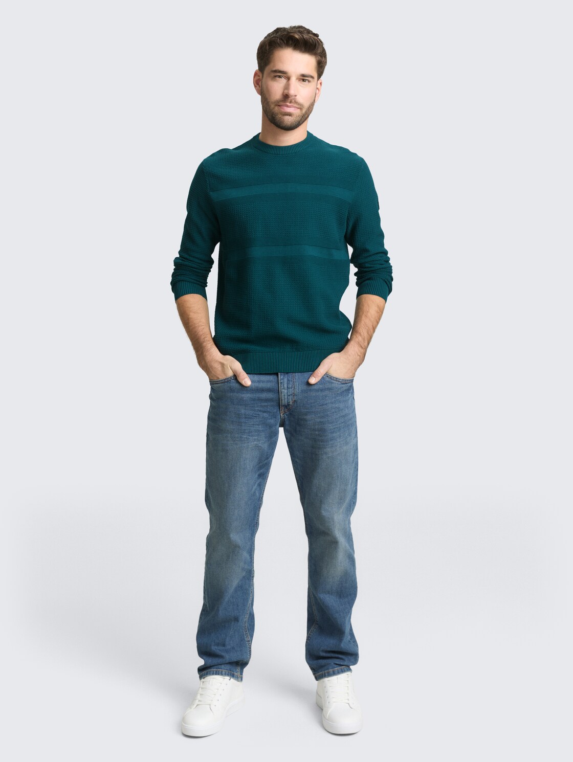 Strickpullover aus Baumwolle - Deep Meadow Green - Model-Vorderansicht