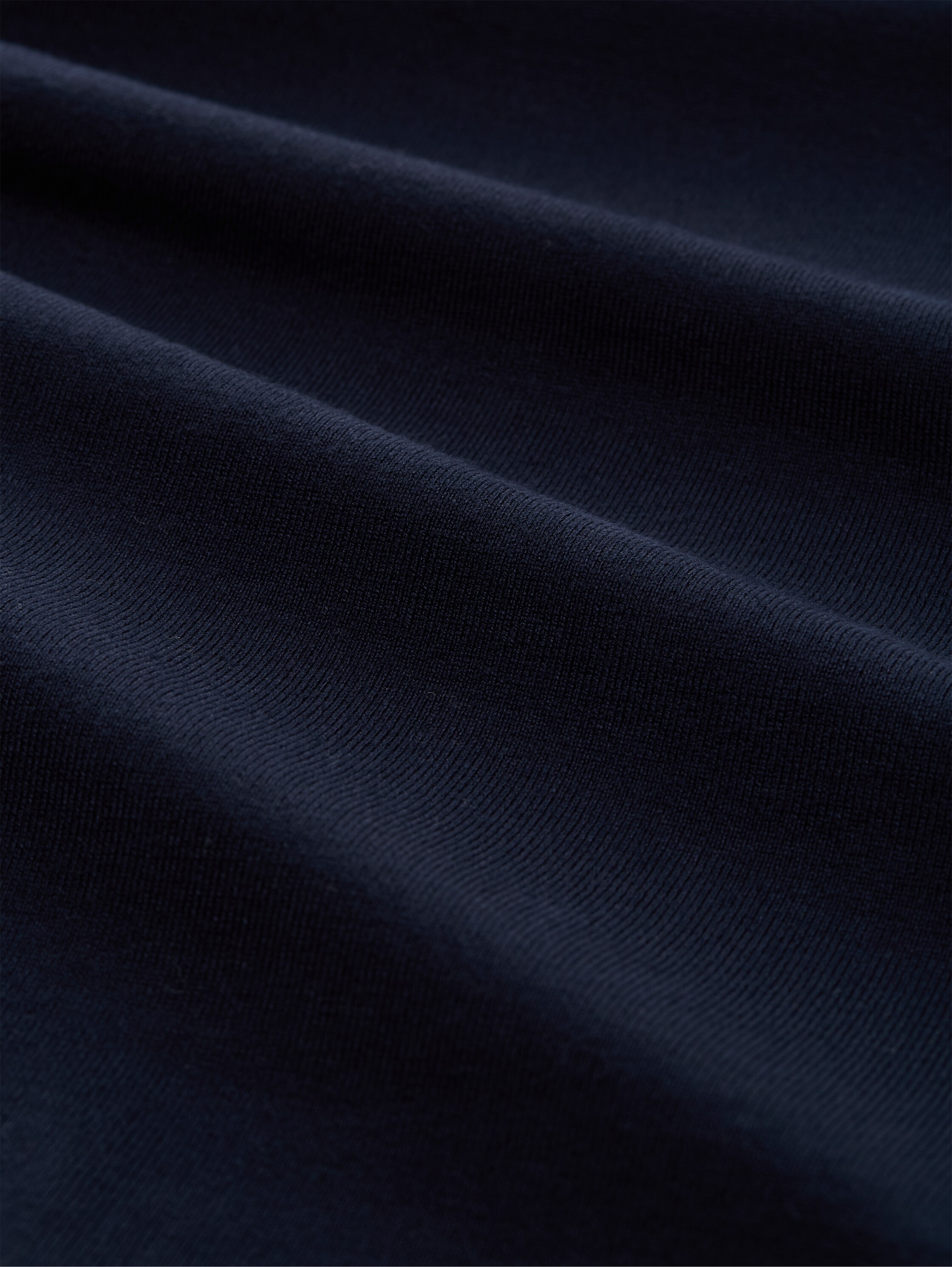 Basic knitted jumper with round neckline - sky captain blue - Material view