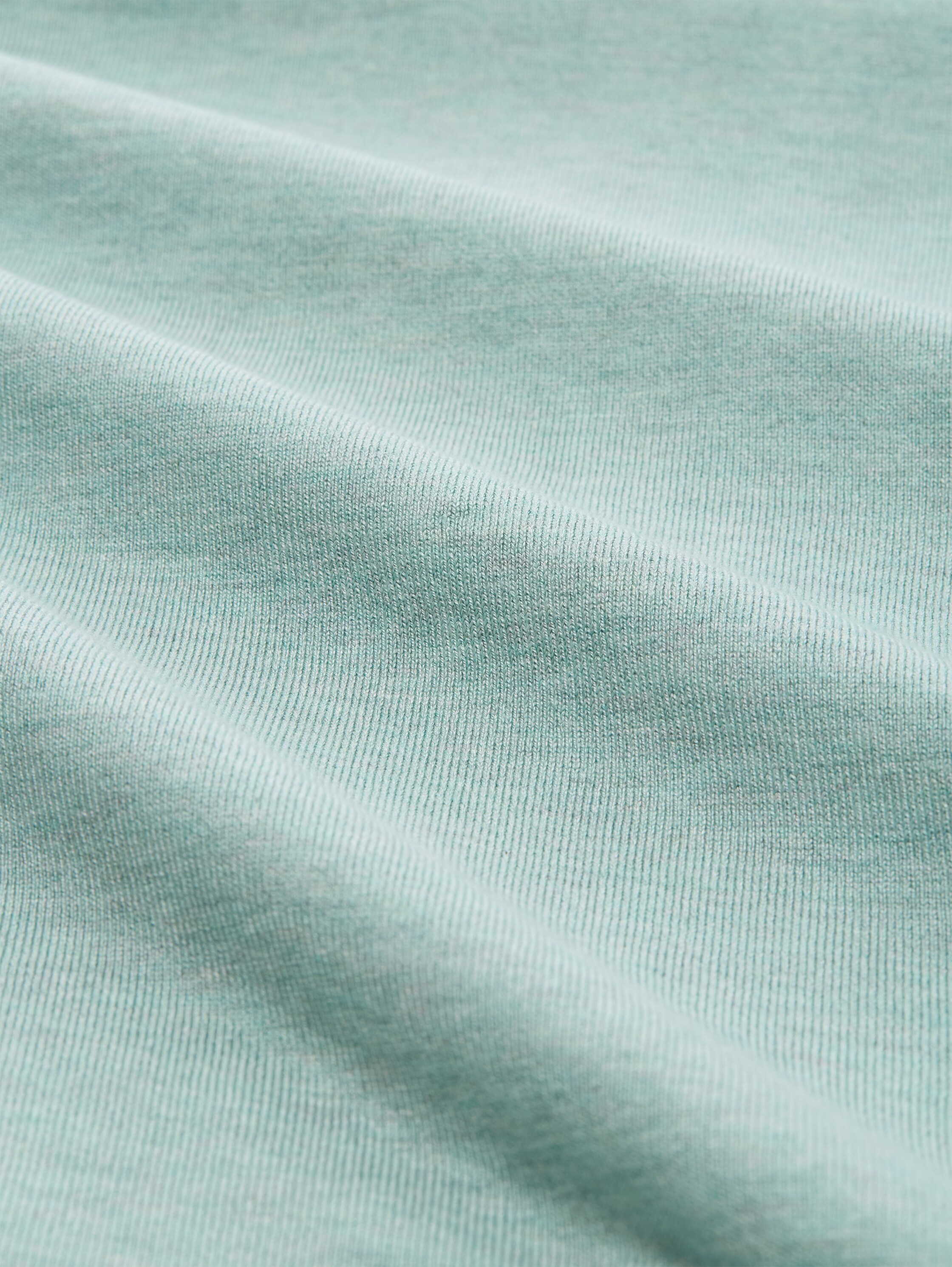 Basic knitted jumper with round neckline - soft greyish green melange - Material view