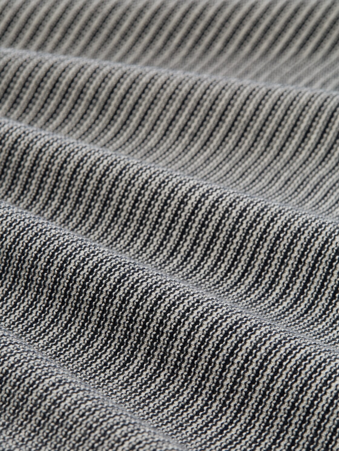 Strickpullover aus Baumwolle - structured stripe navy white - Material-Ansicht