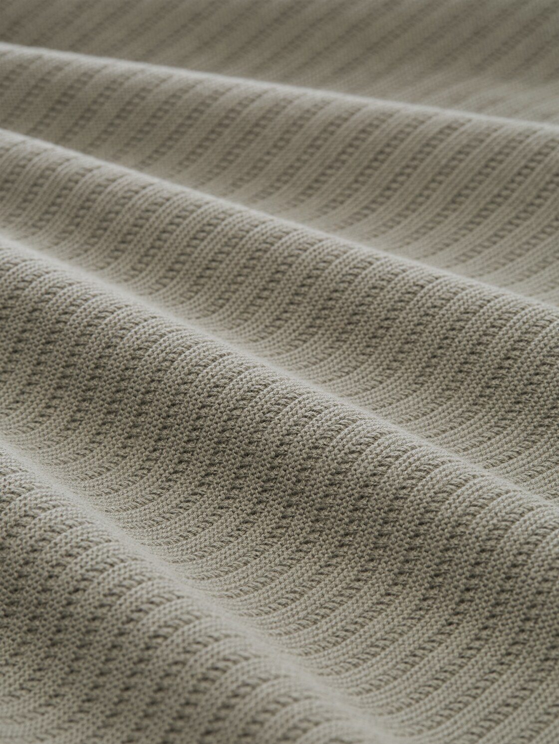 Strickpullover mit Polokragen - Greyish Shadow Olive - Material-Ansicht