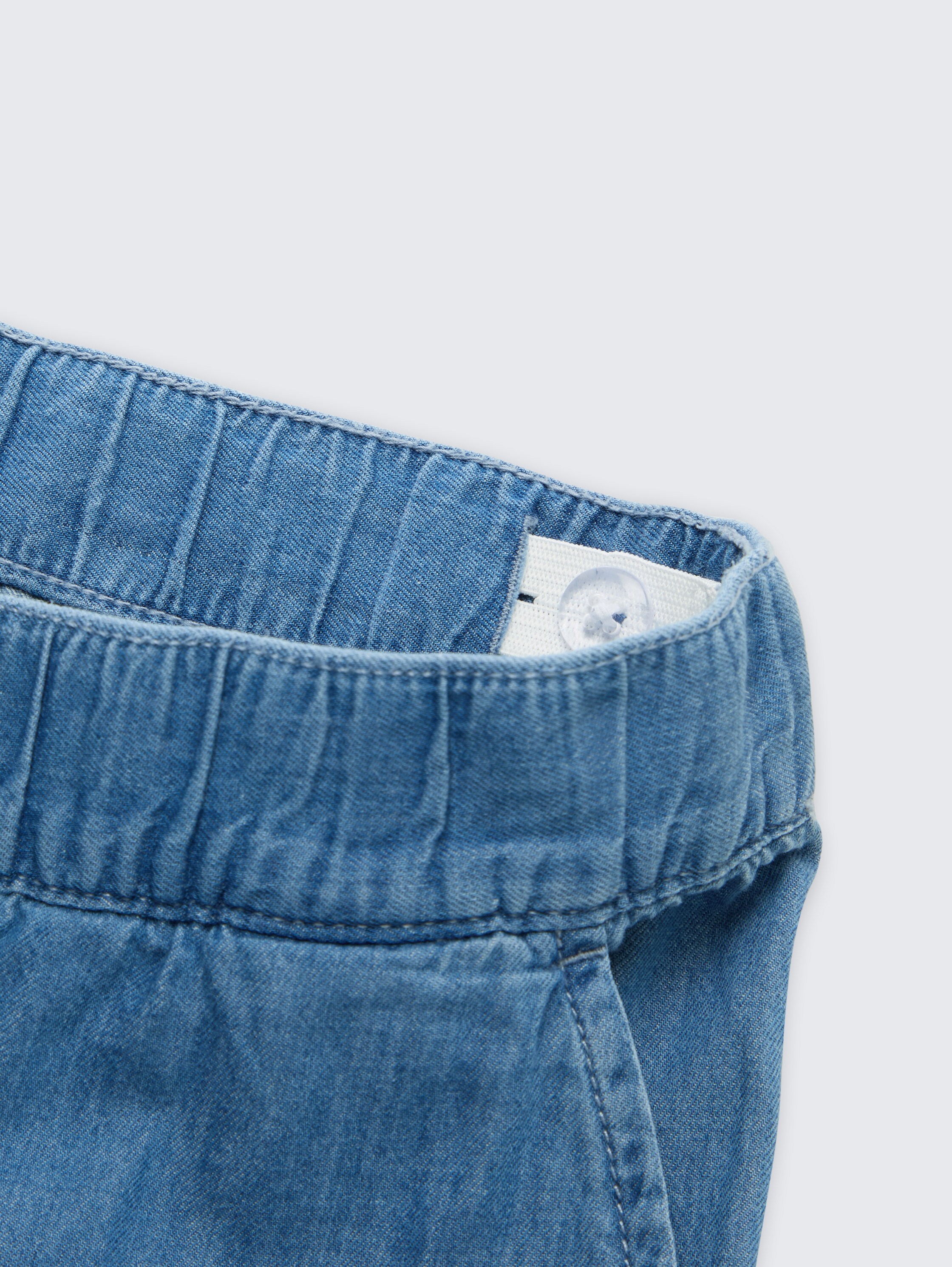 Wide Leg Jeans - mid stone bright blue denim - Detail-Model-Ansicht