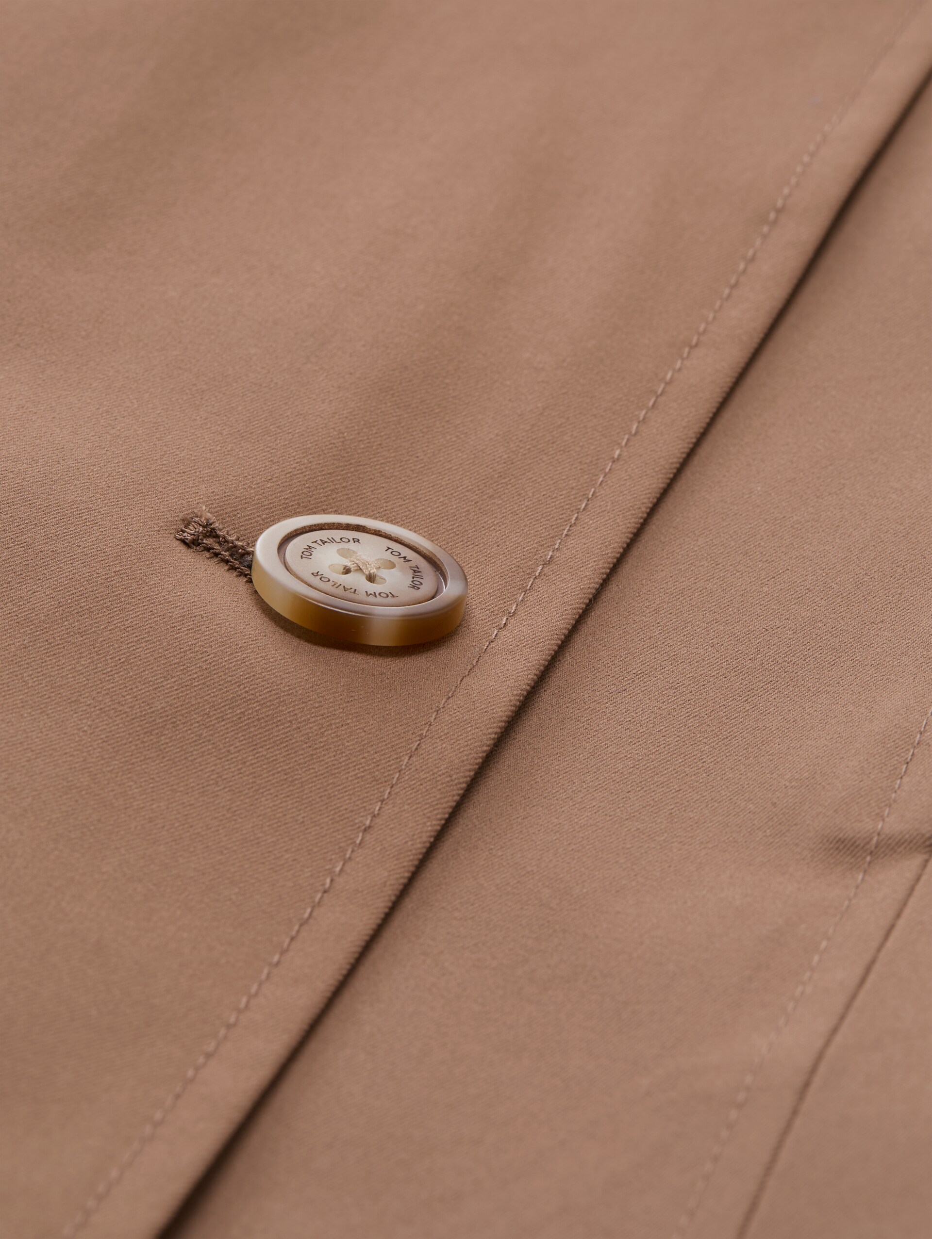 Trench-coat en matière déperlante - taupe grey - Vue détaillée du produit