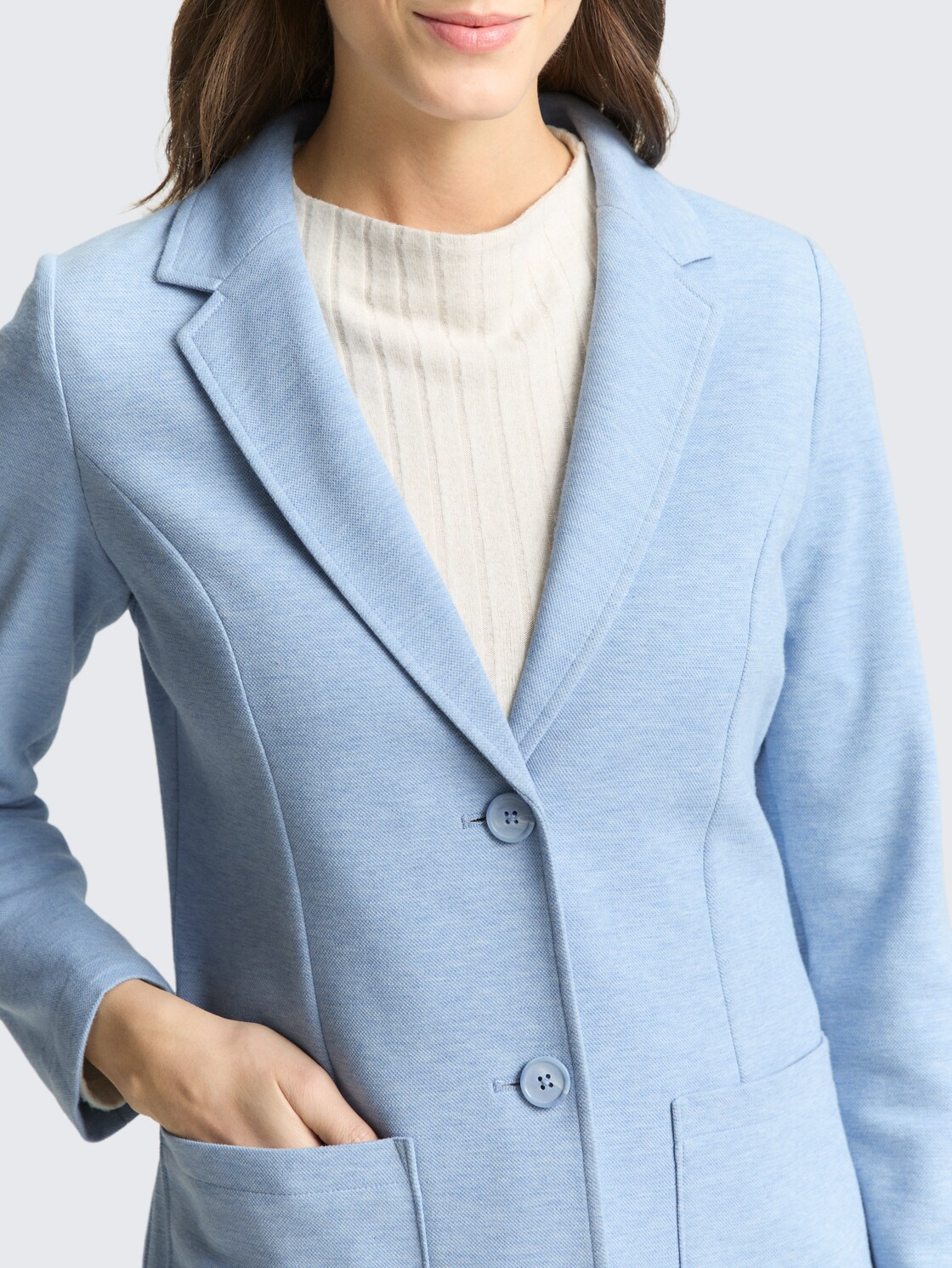 Slim Fit Mantel mit aufgesetzten Taschen - fjord blue melange pique - Detail-Model-Ansicht