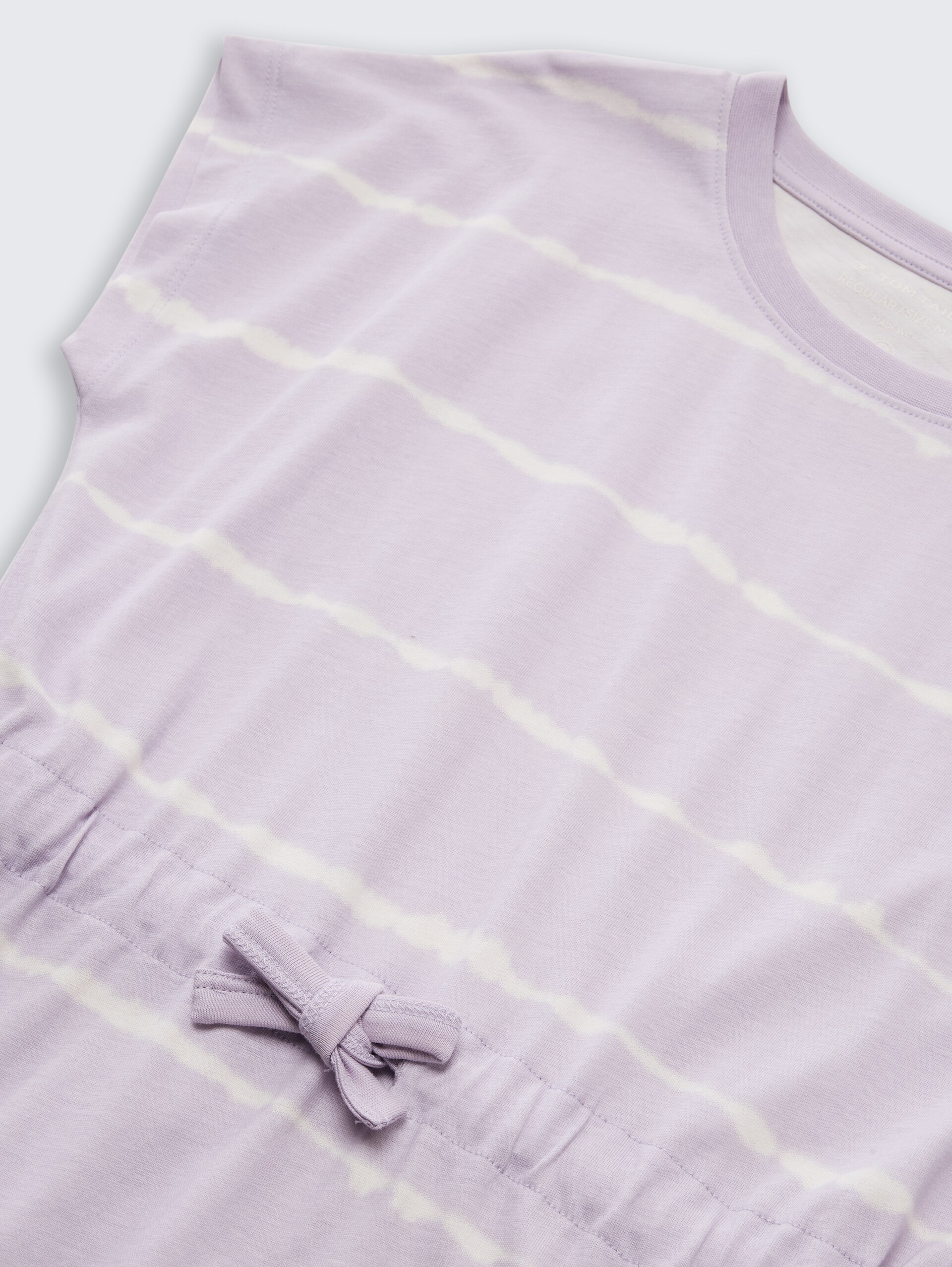 Mini-jurk met streepjespatroon - lilac batik design - Detailaanzicht model