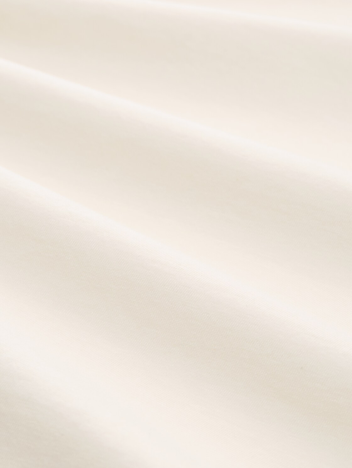 T-Shirt mit Print - Gardenia White - Material-Ansicht