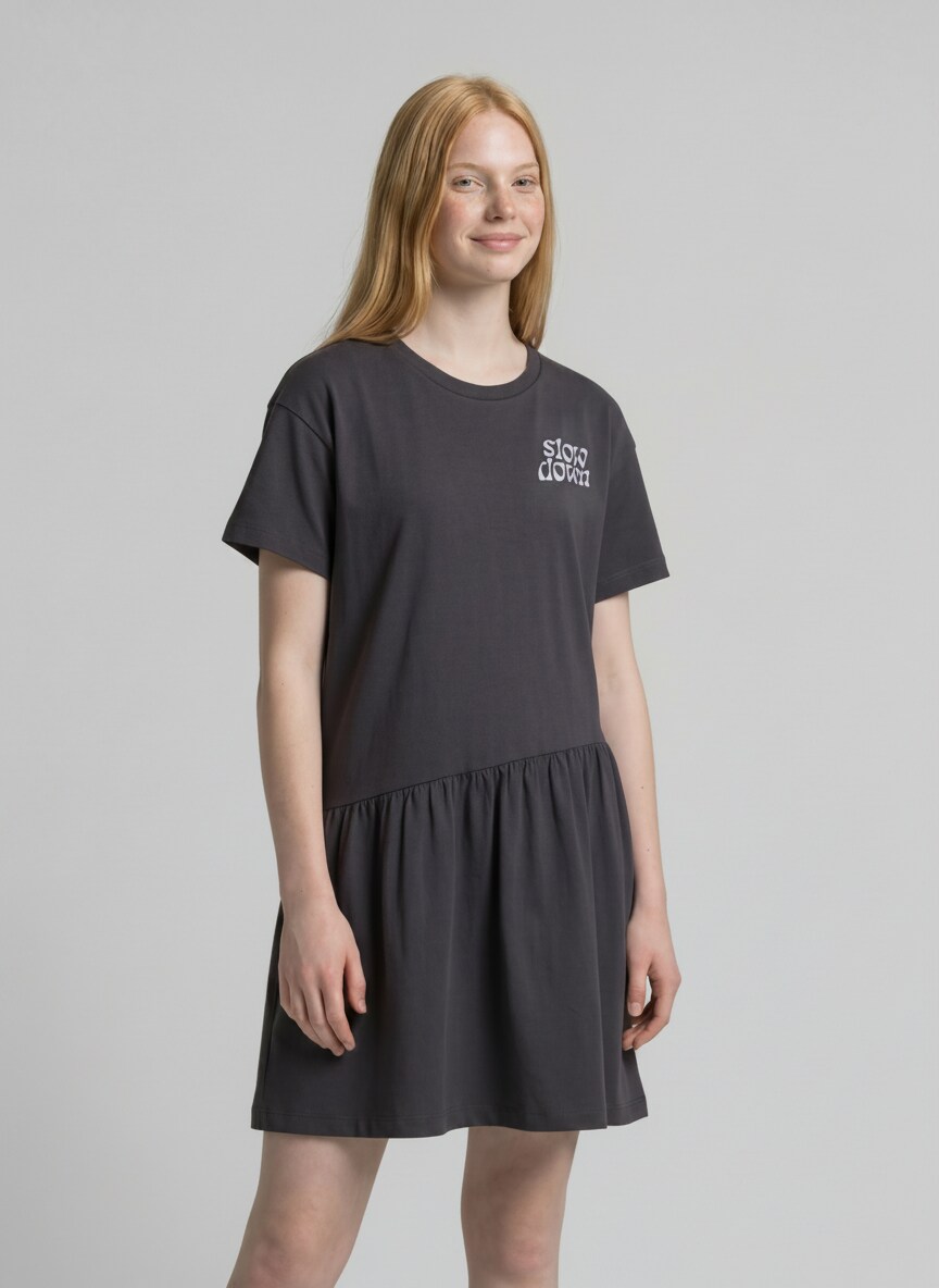 Mini-Kleid mit Print - coal grey - Model-Vorderansicht