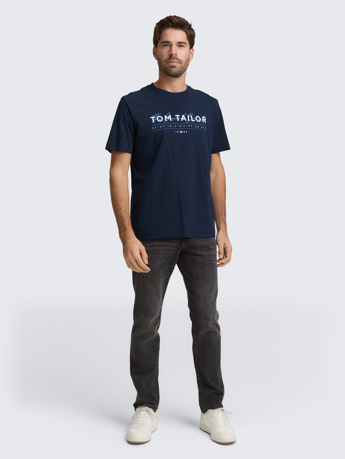 T-Shirt mit Logo-Print - sky captain blue - Model-Vorderansicht