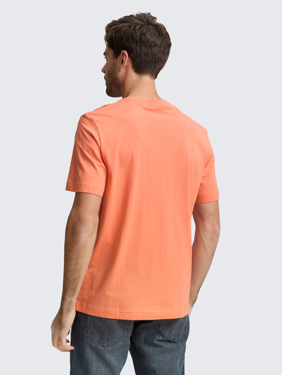 T-Shirt mit Logo-Print - Wild Coral - Auschnitt Model-Rückansicht