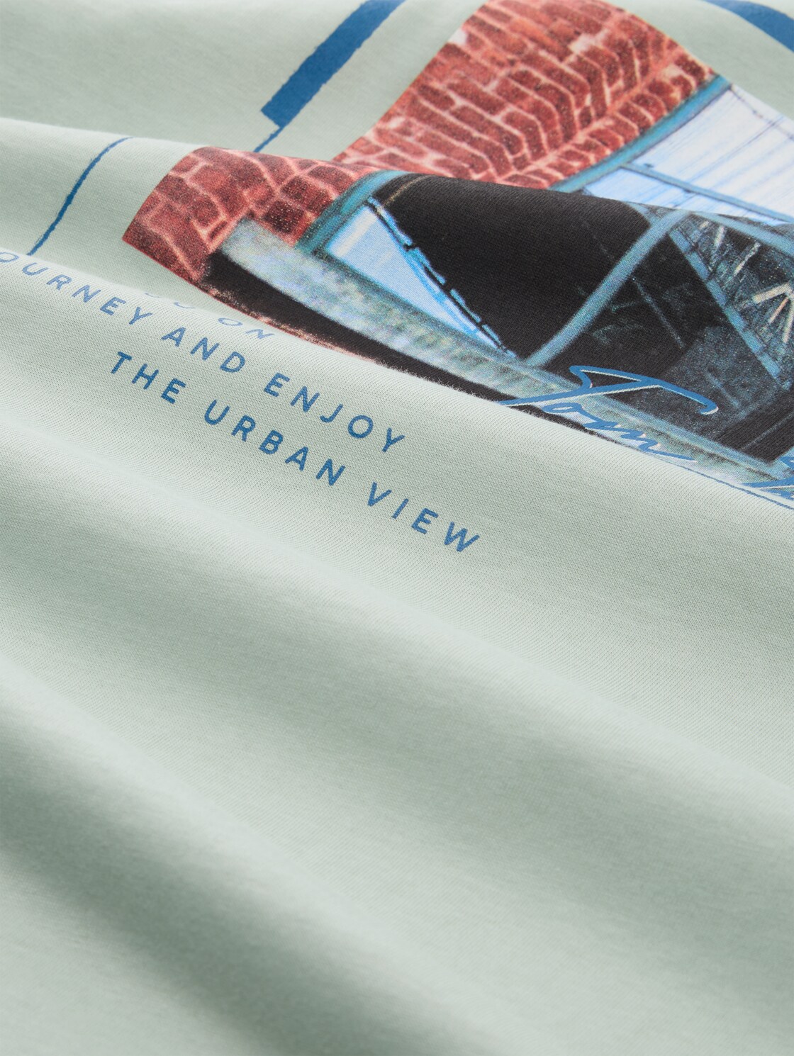 T-Shirt mit Fotoprint - soft greyish green - Material-Ansicht