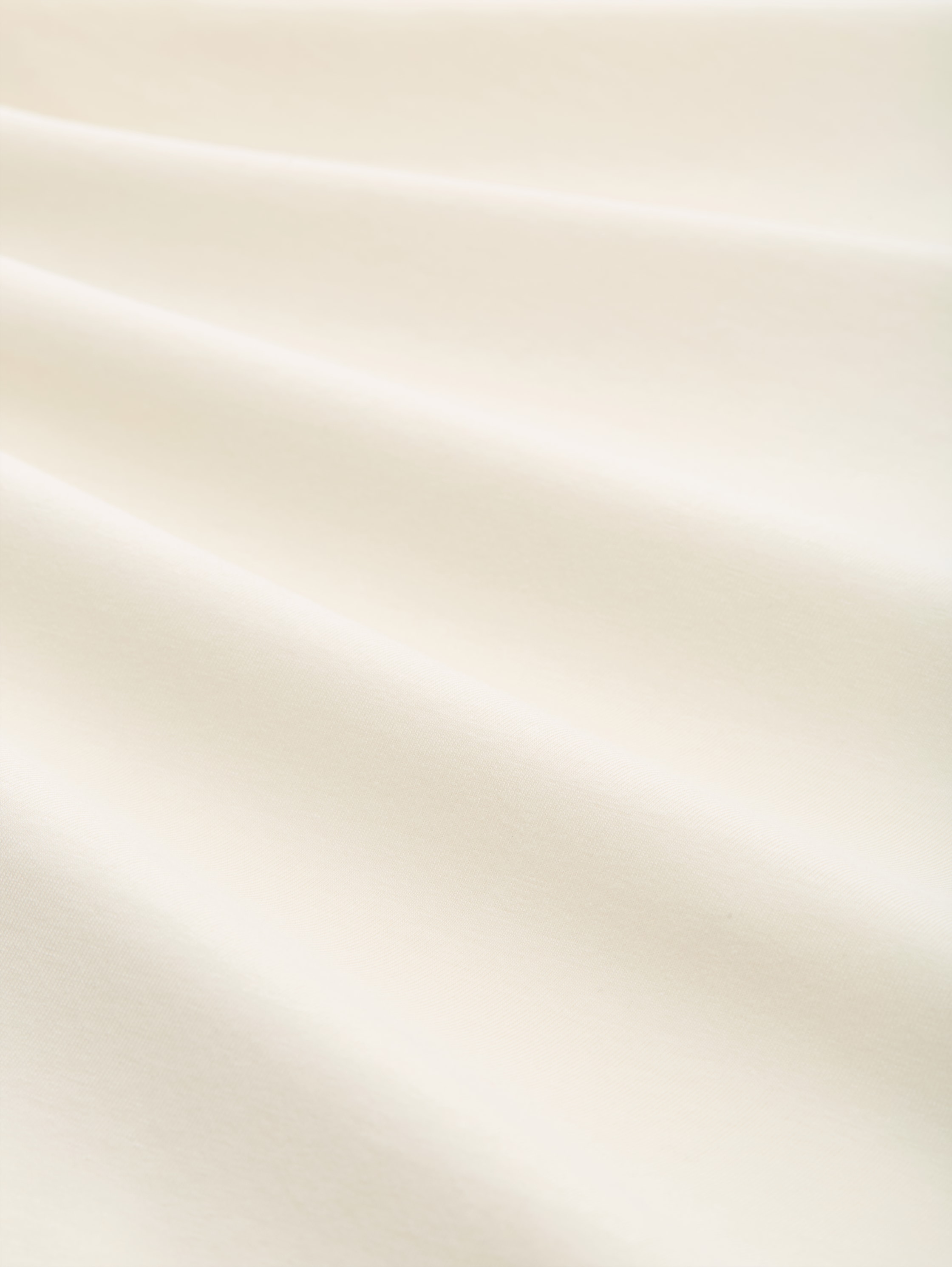 Basic Fitted T-Shirt - Gardenia White - Material-Ansicht