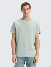 T-Shirt mit Logo-Stickerei - soft greyish green - Ausschnitt Model-Vorderansicht