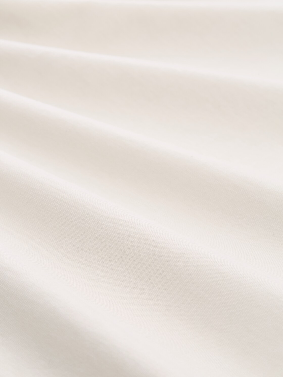 T-Shirt mit Print - Gardenia White - Material-Ansicht