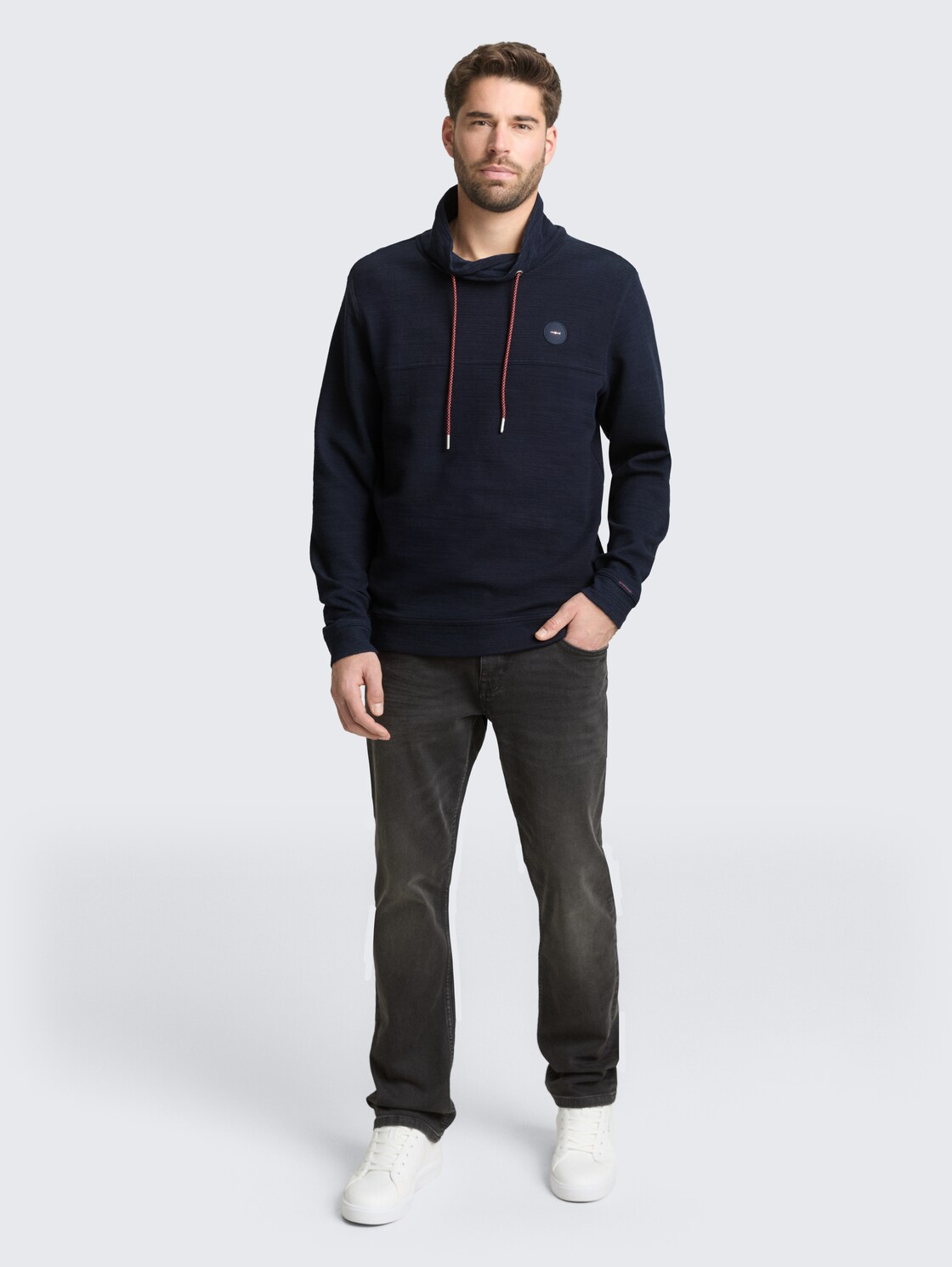 Snood Langarmshirt mit Logo-Badge - sky captain blue - Model-Vorderansicht