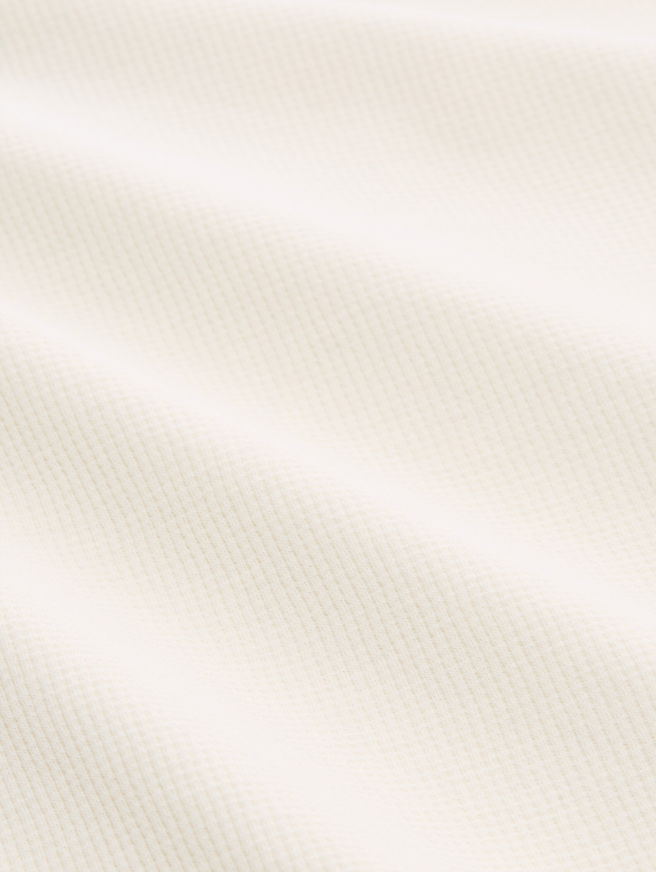 T-Shirt mit Waffelstruktur - Gardenia White - Material-Ansicht
