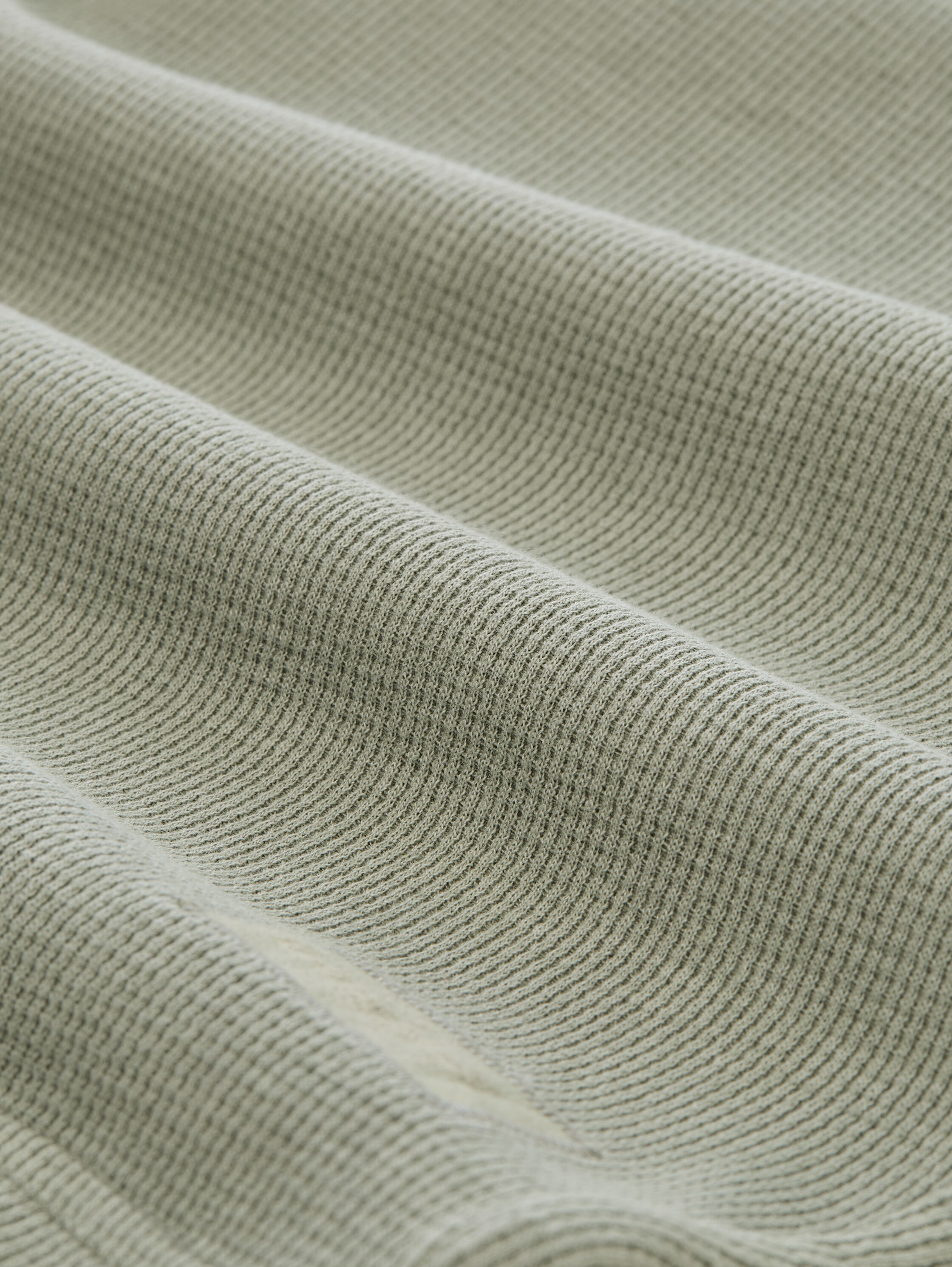 Short à texture gaufrée - Greyish Shadow Olive - Vue de la matière