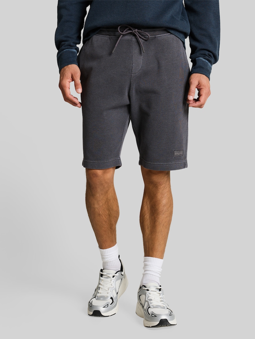 Shorts mit Waffelstruktur von Men, Tarmac Grey