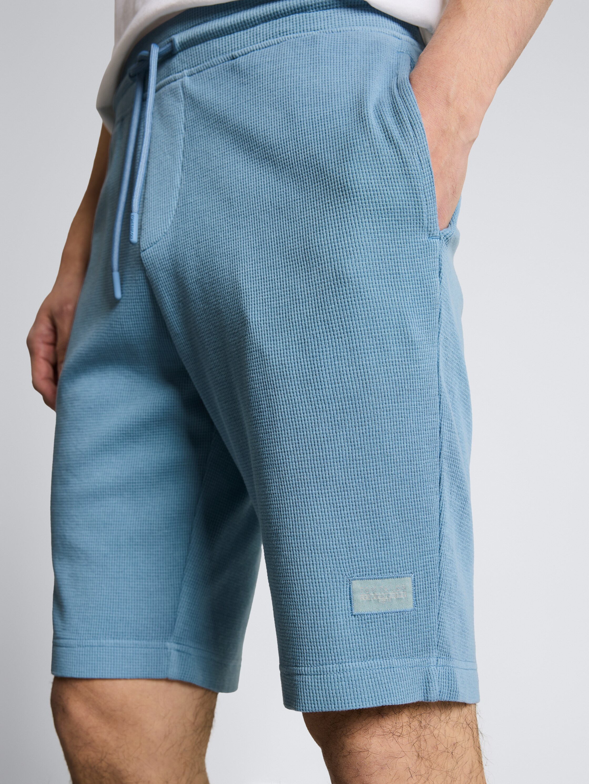 Short à texture gaufrée - mountain spring blue - Vue détaillée du modèle